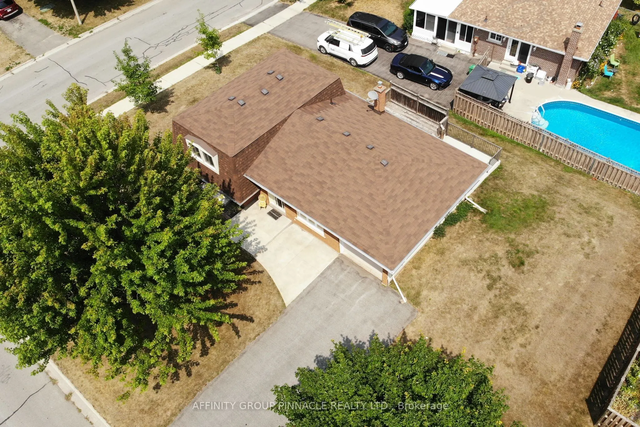 573 Saugeen Crescent