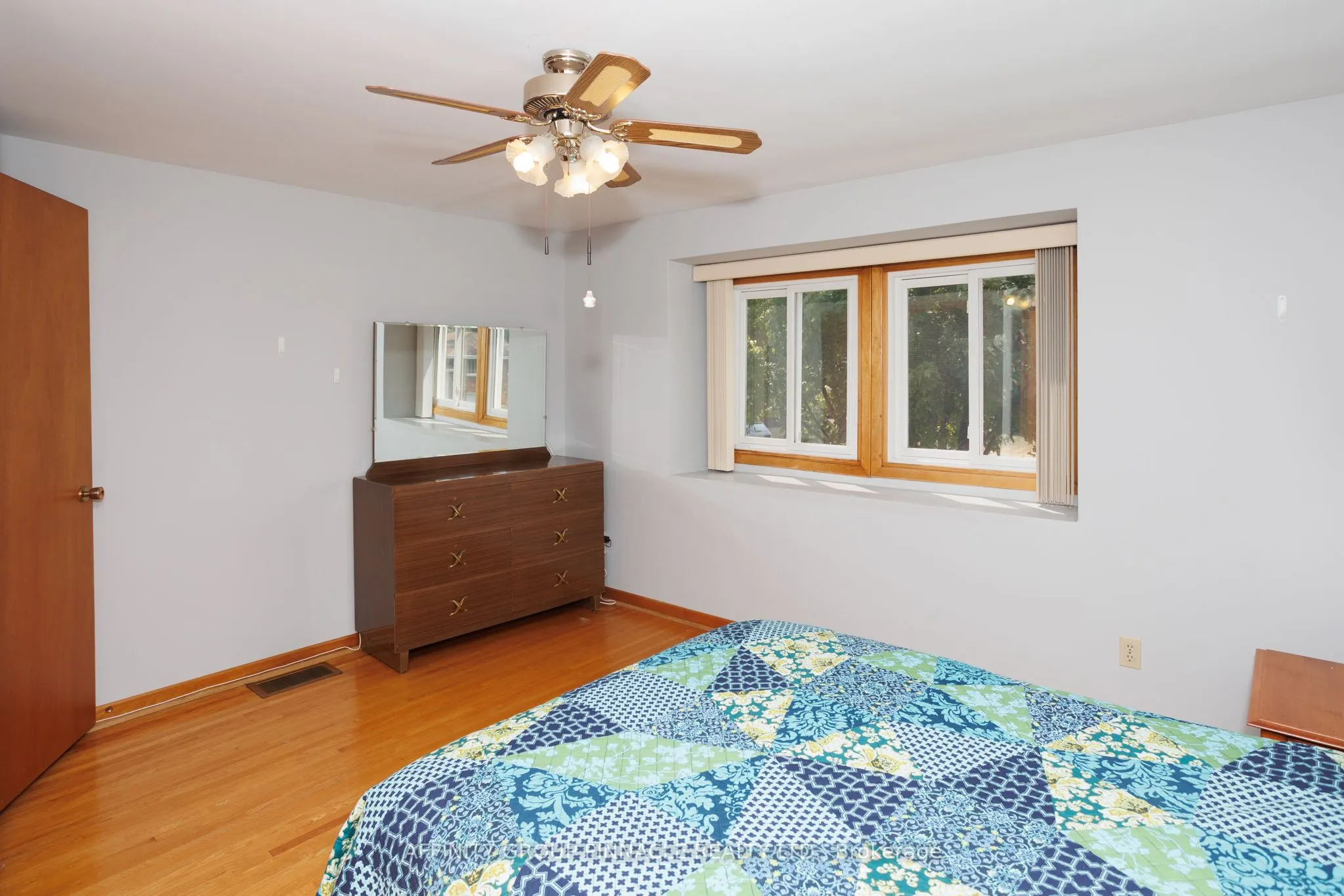 573 Saugeen Crescent