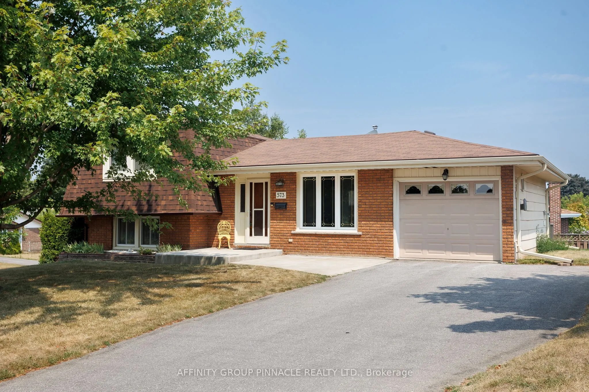 573 Saugeen Crescent