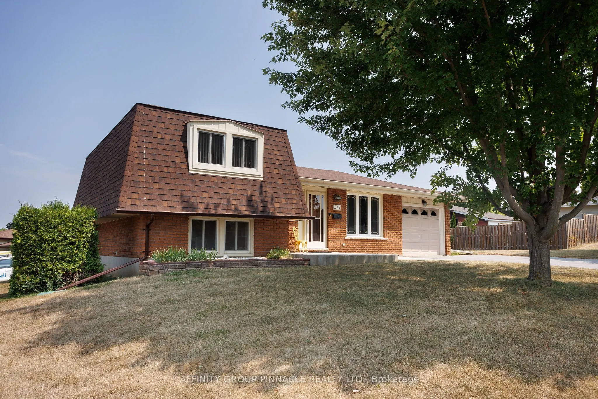 573 Saugeen Crescent