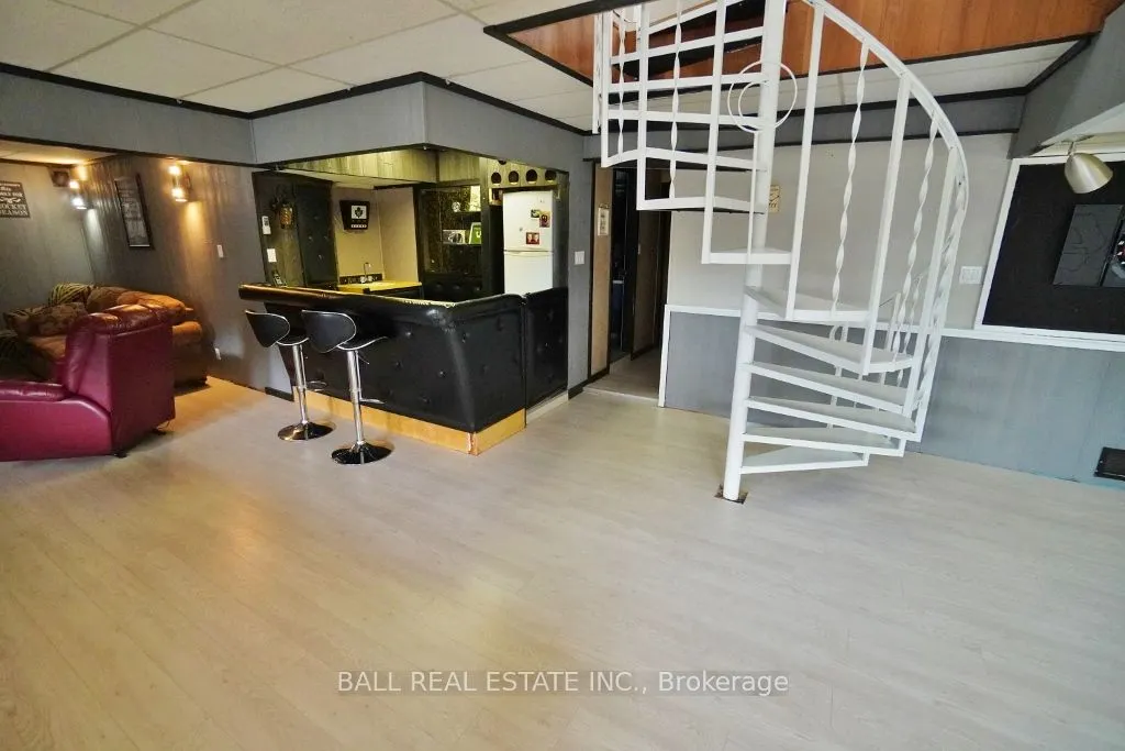 20 Musclow-Greenview Road