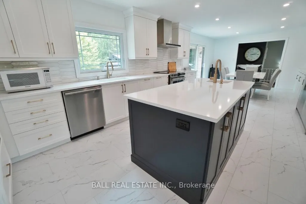 20 Musclow-Greenview Road