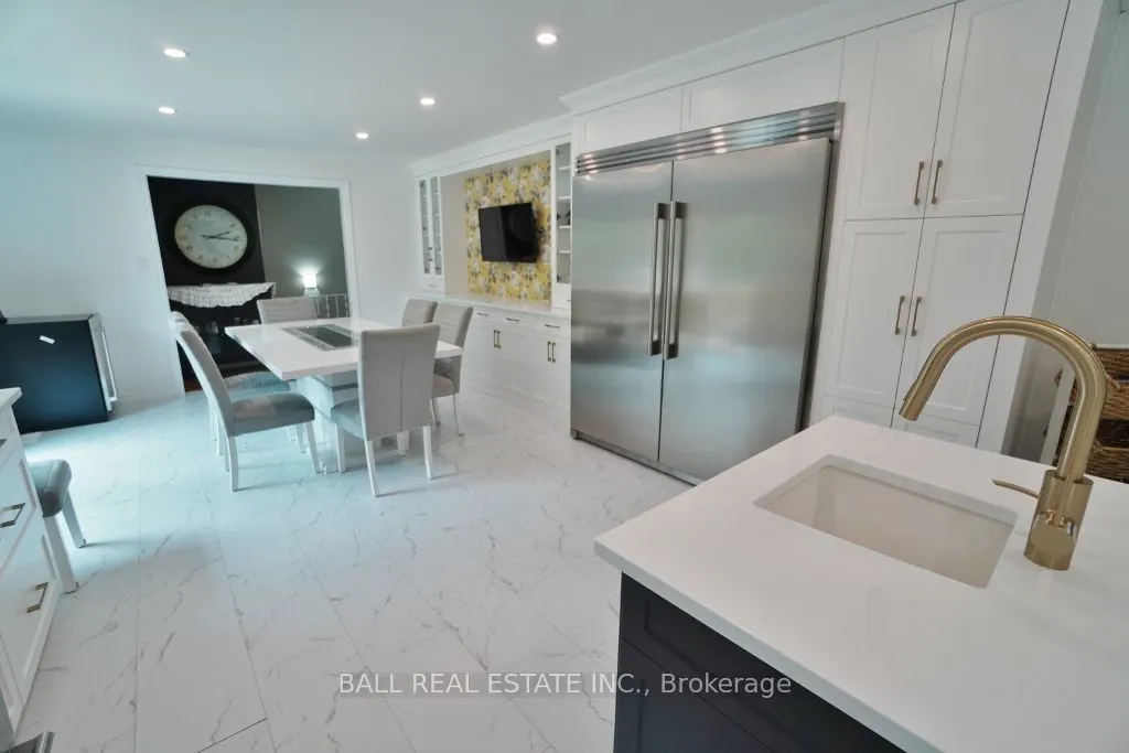 20 Musclow-Greenview Road