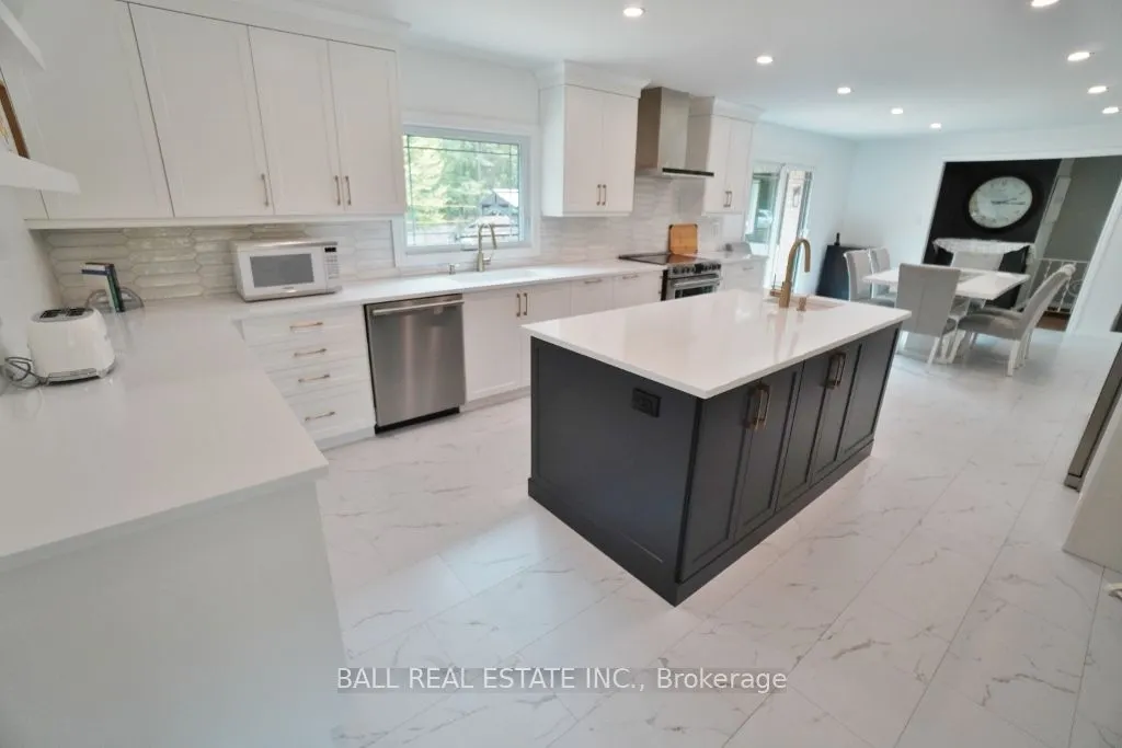 20 Musclow-Greenview Road