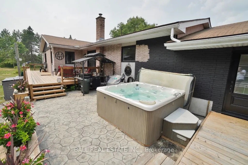 20 Musclow-Greenview Road