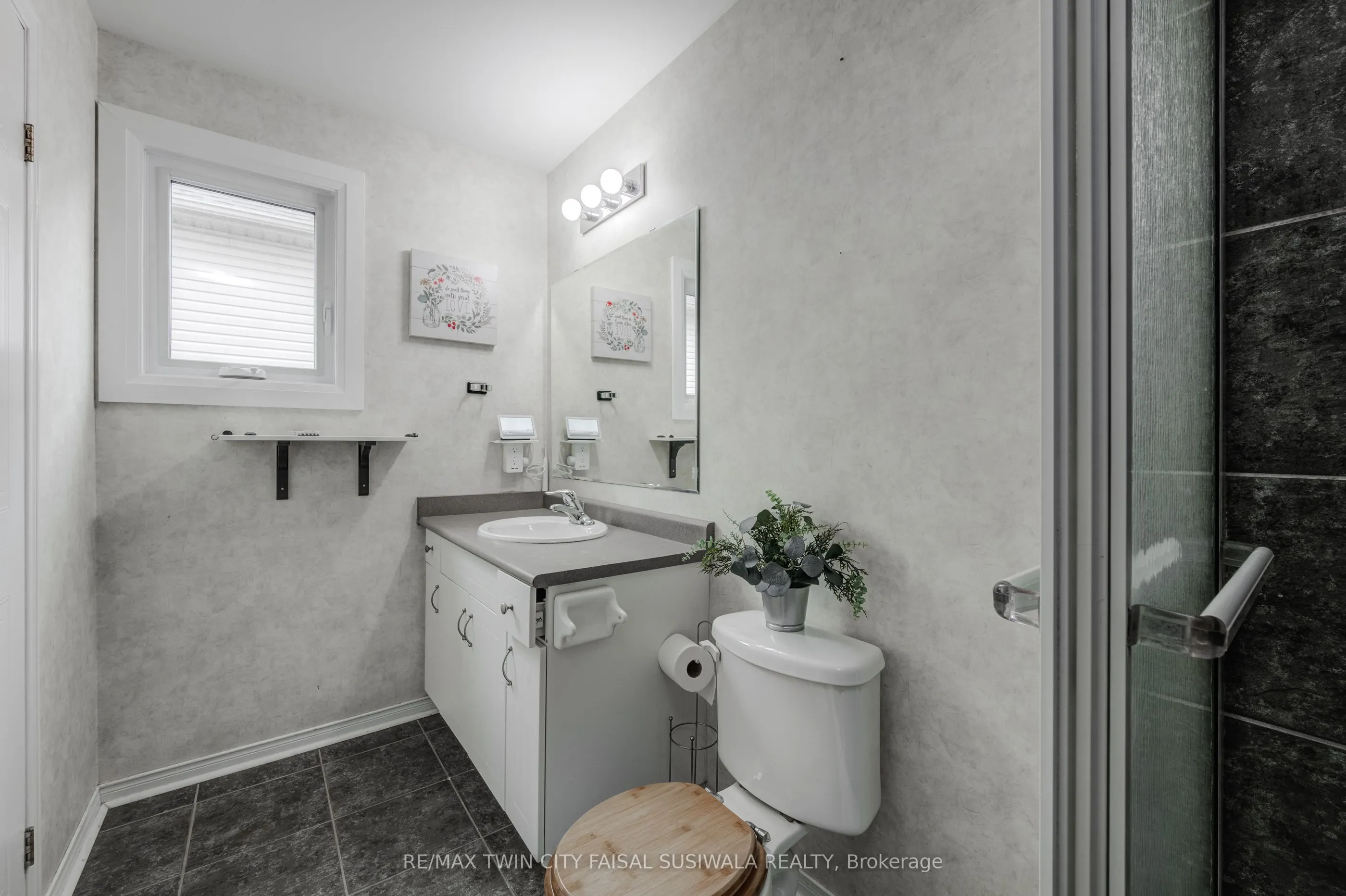 22 Pebblecreek Drive