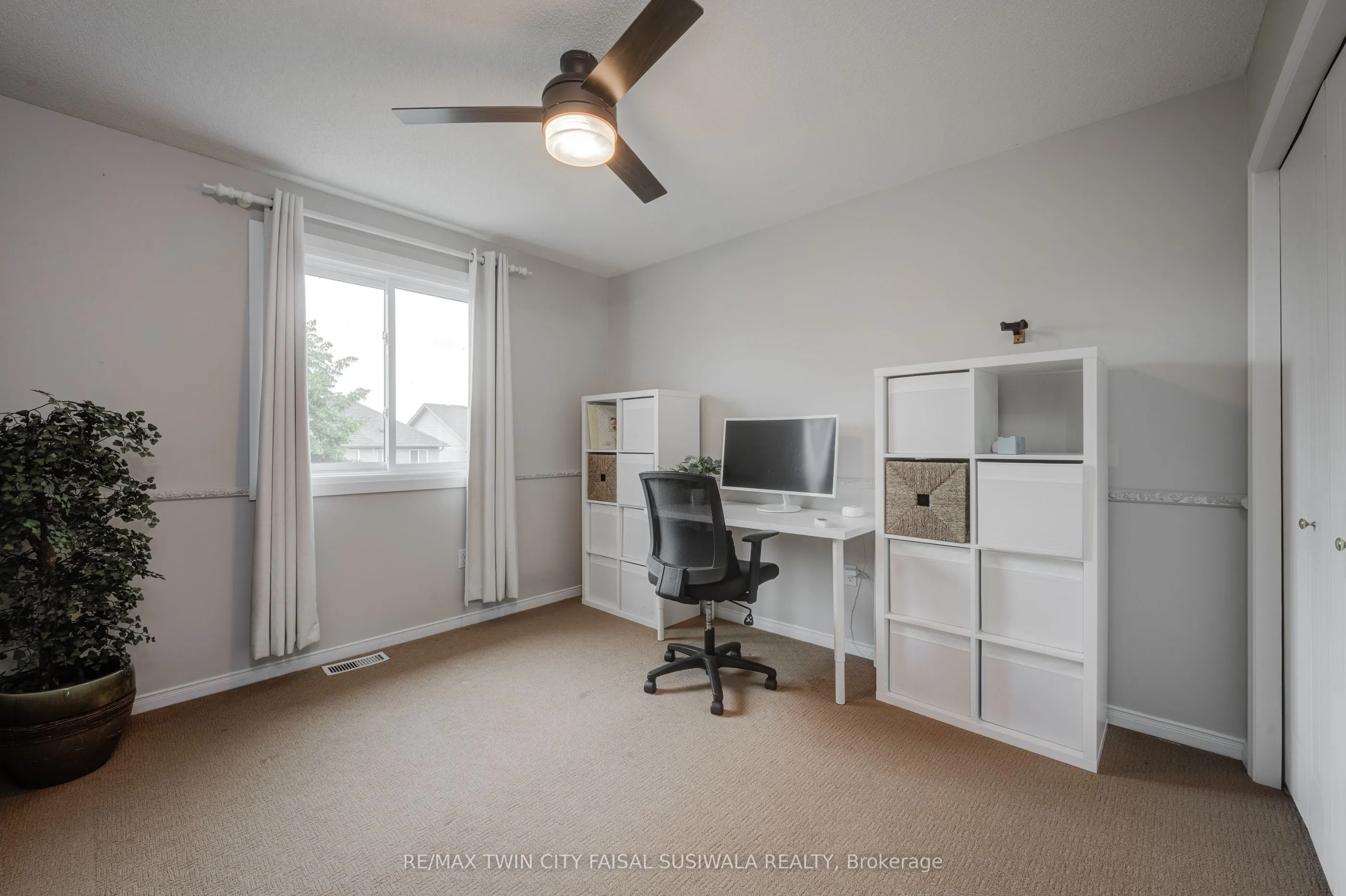 22 Pebblecreek Drive