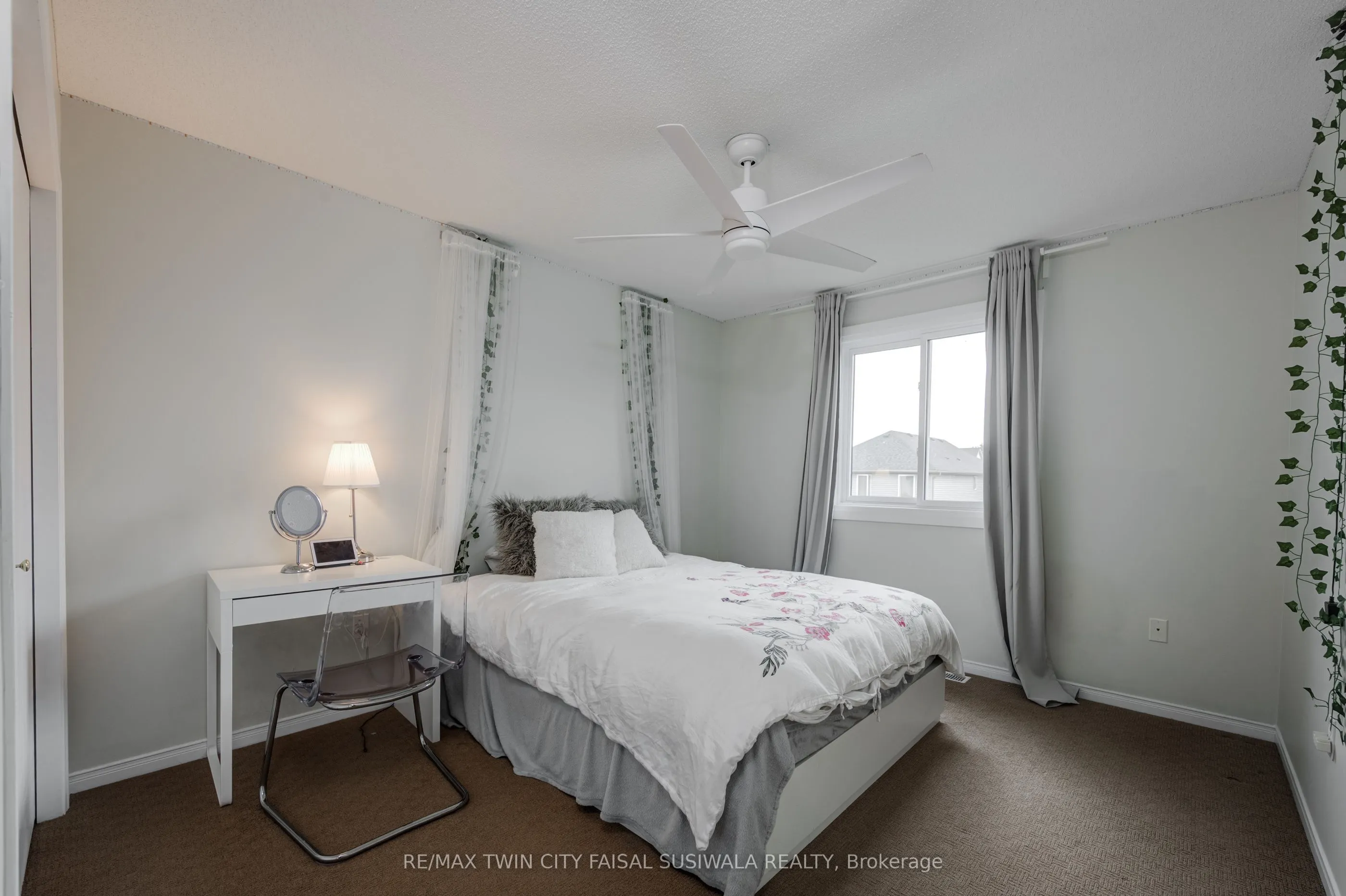 22 Pebblecreek Drive