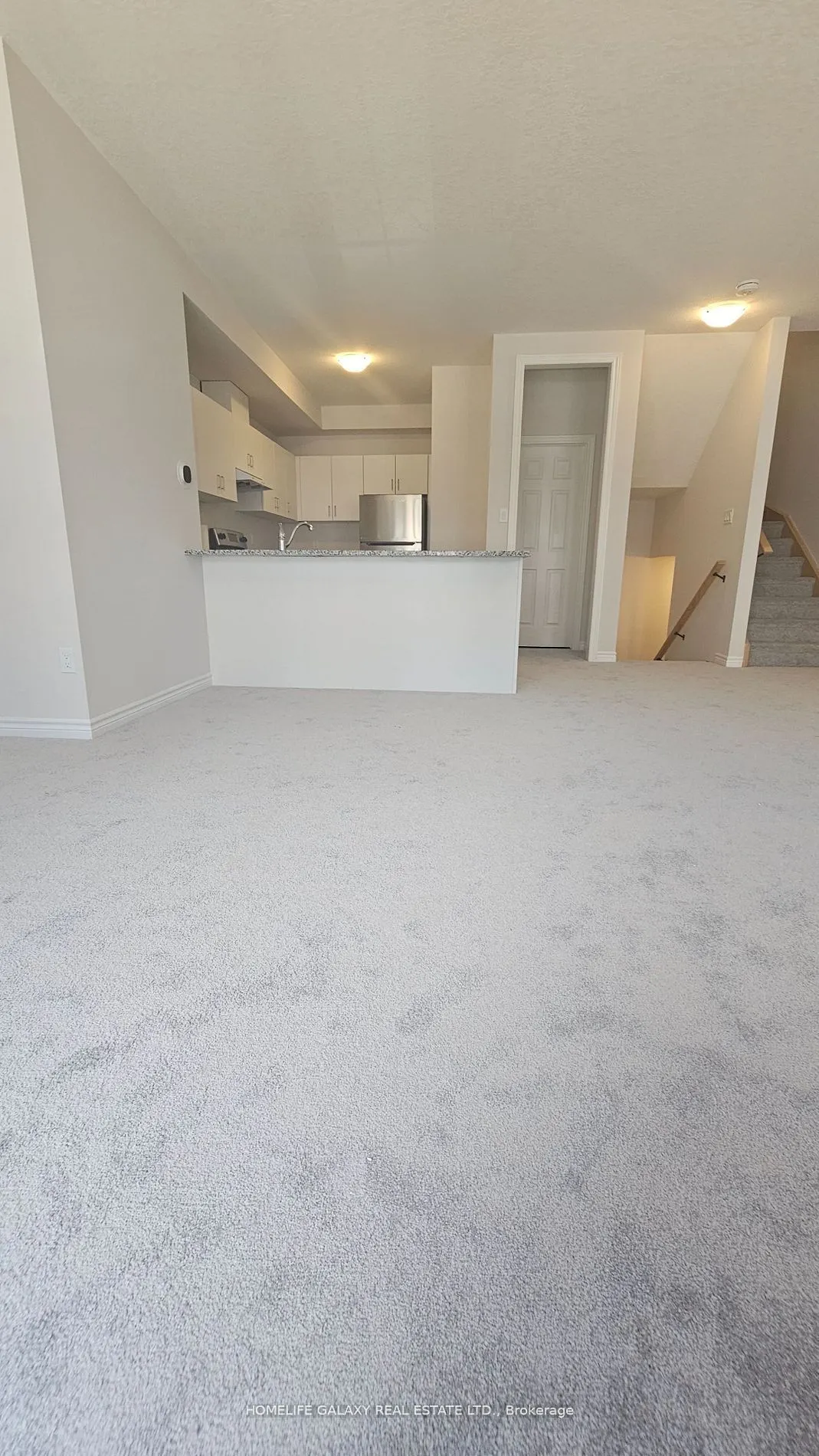 677 Park Road N, #152
