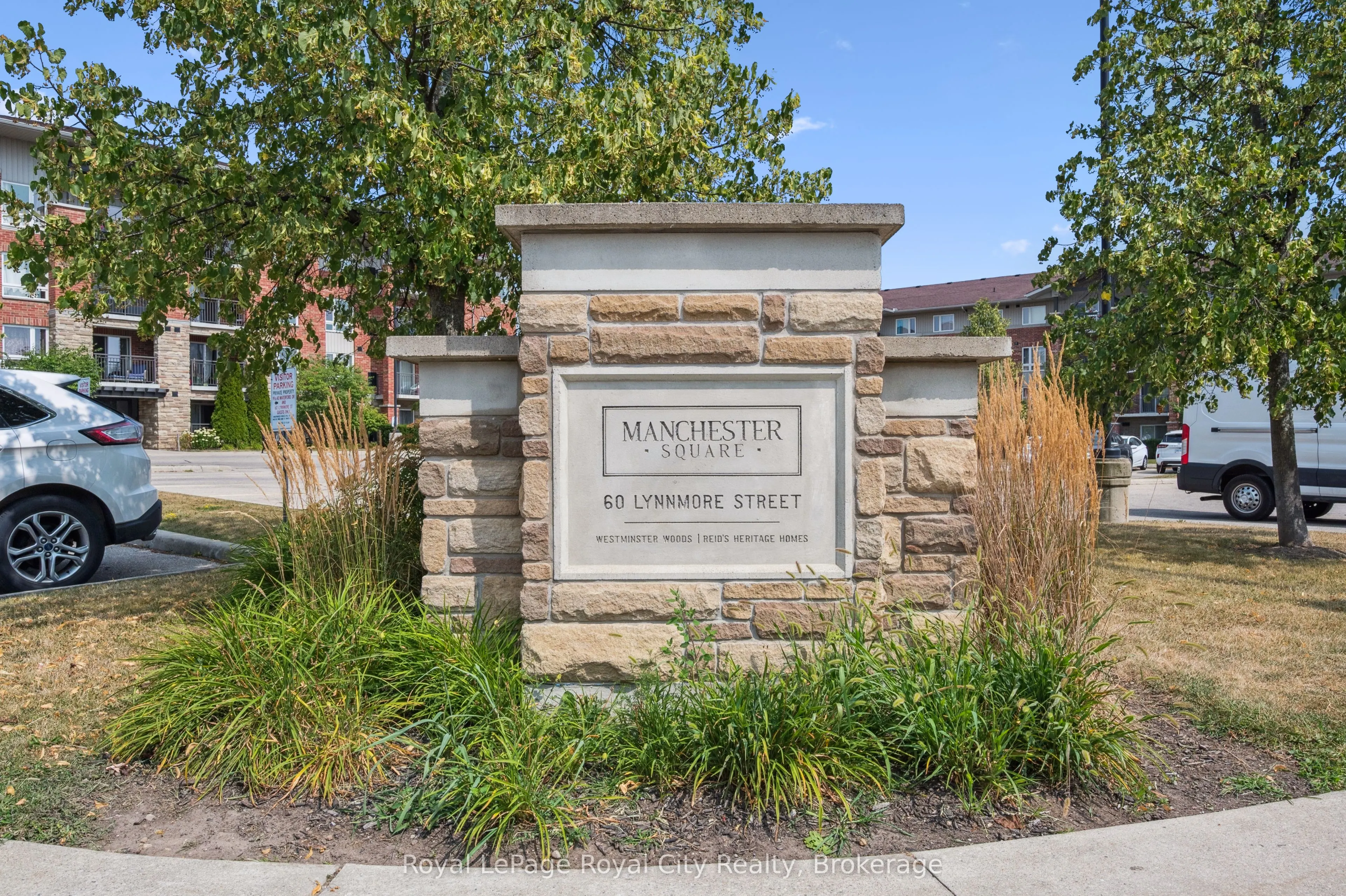 60 Lynnmore Street, #313