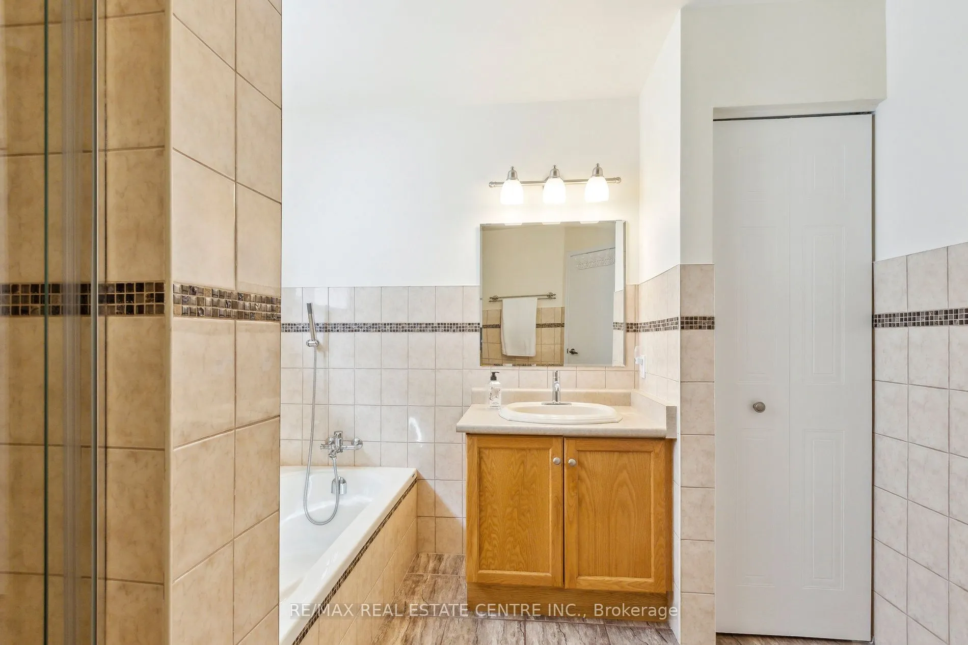 1 Silversmith Court