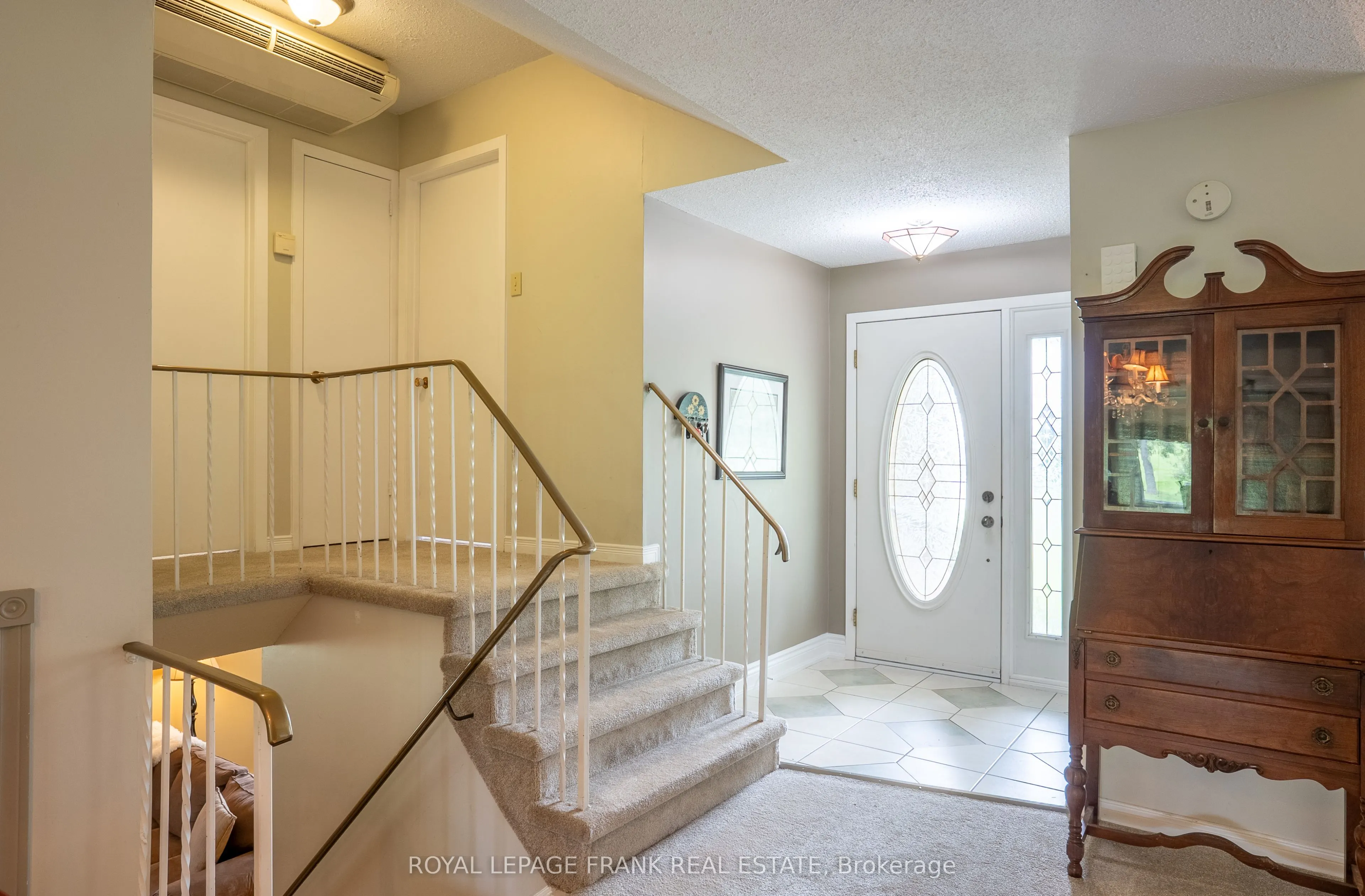 383 Old Surrey Lane