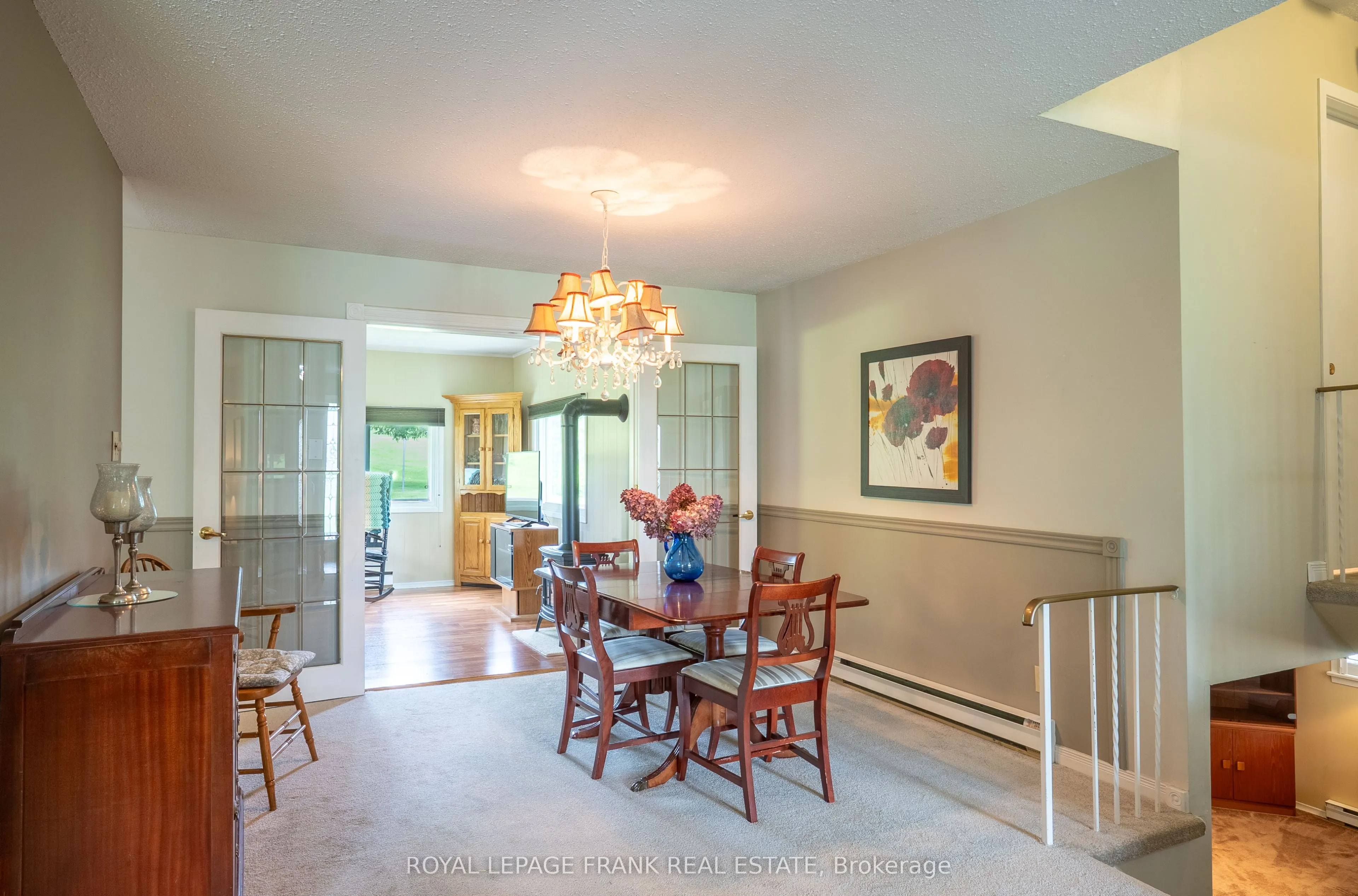 383 Old Surrey Lane