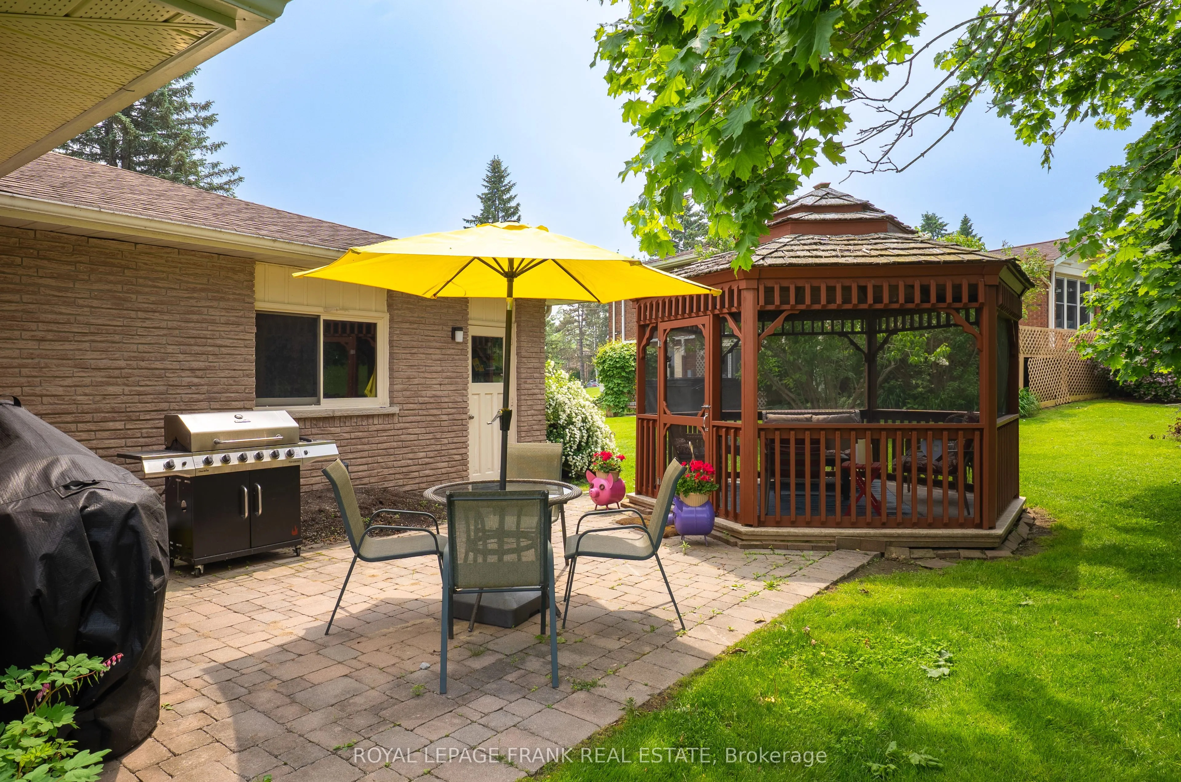 383 Old Surrey Lane
