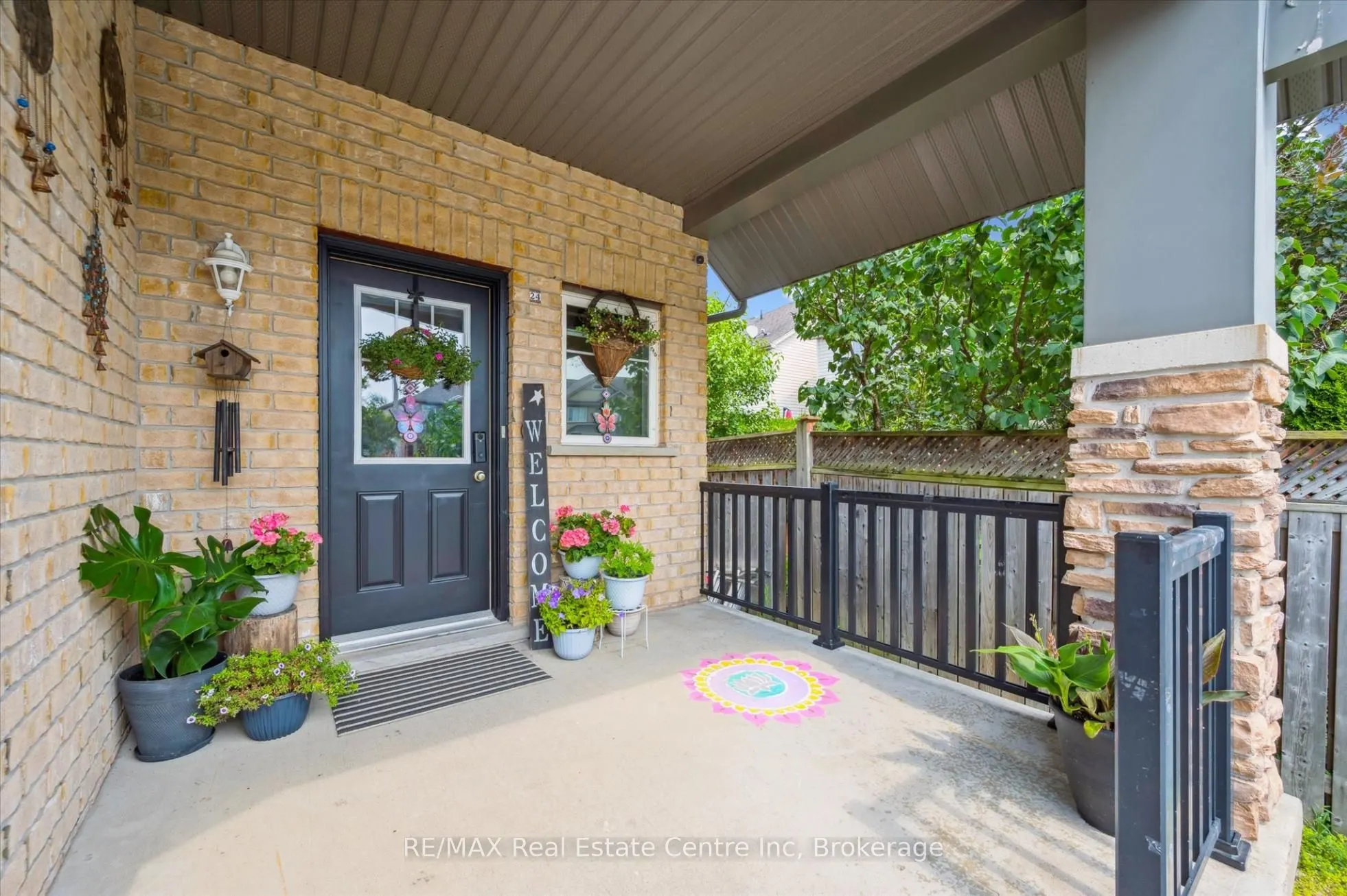 24 WILKIE Crescent
