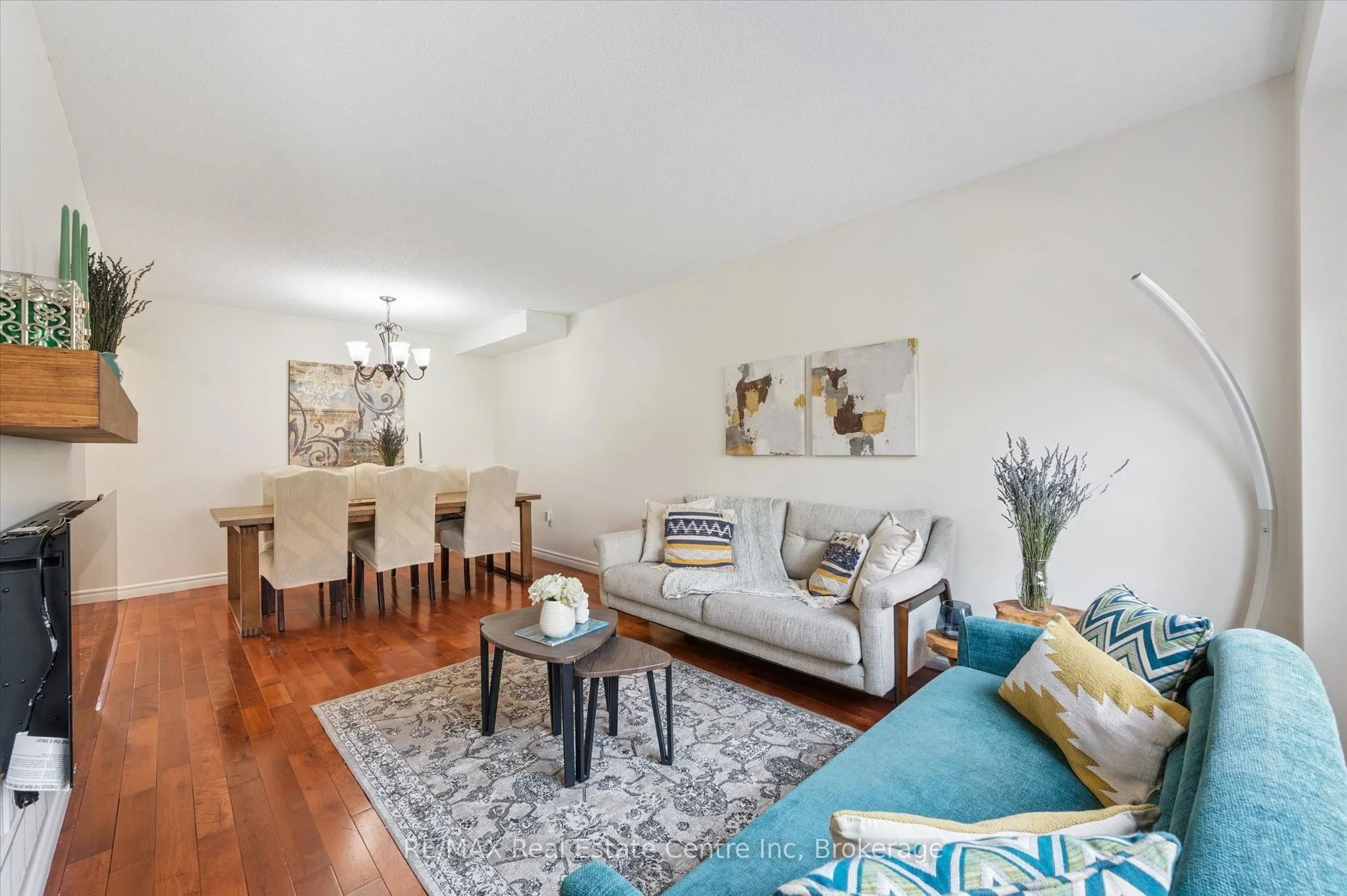24 WILKIE Crescent