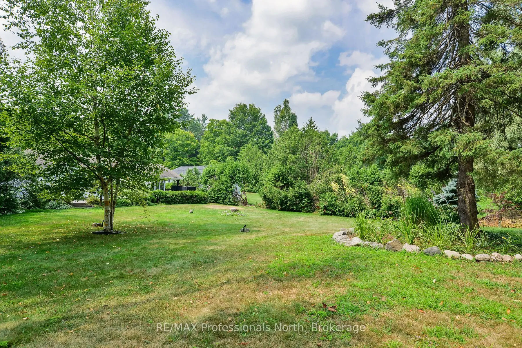33 Woodchester Avenue