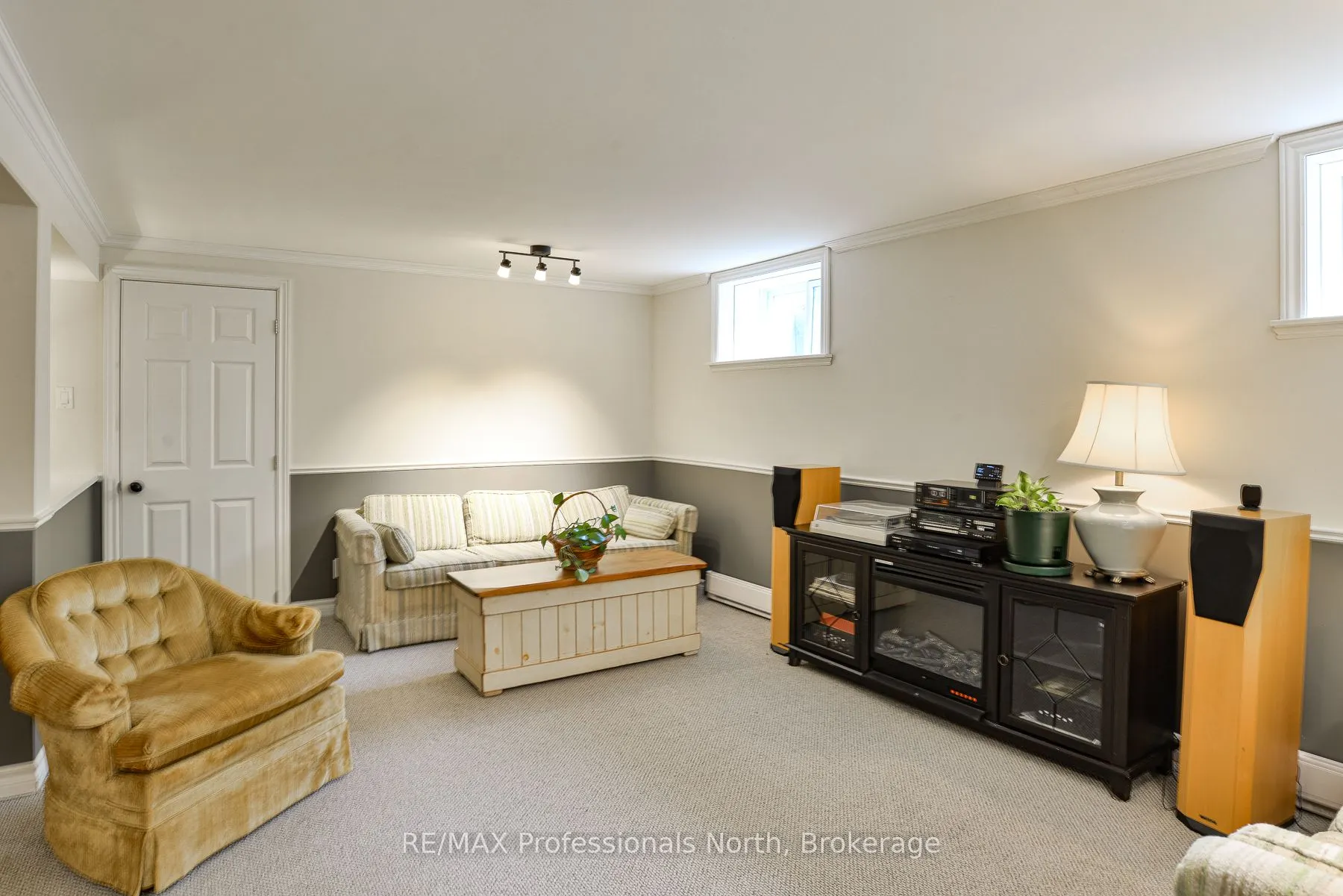 33 Woodchester Avenue