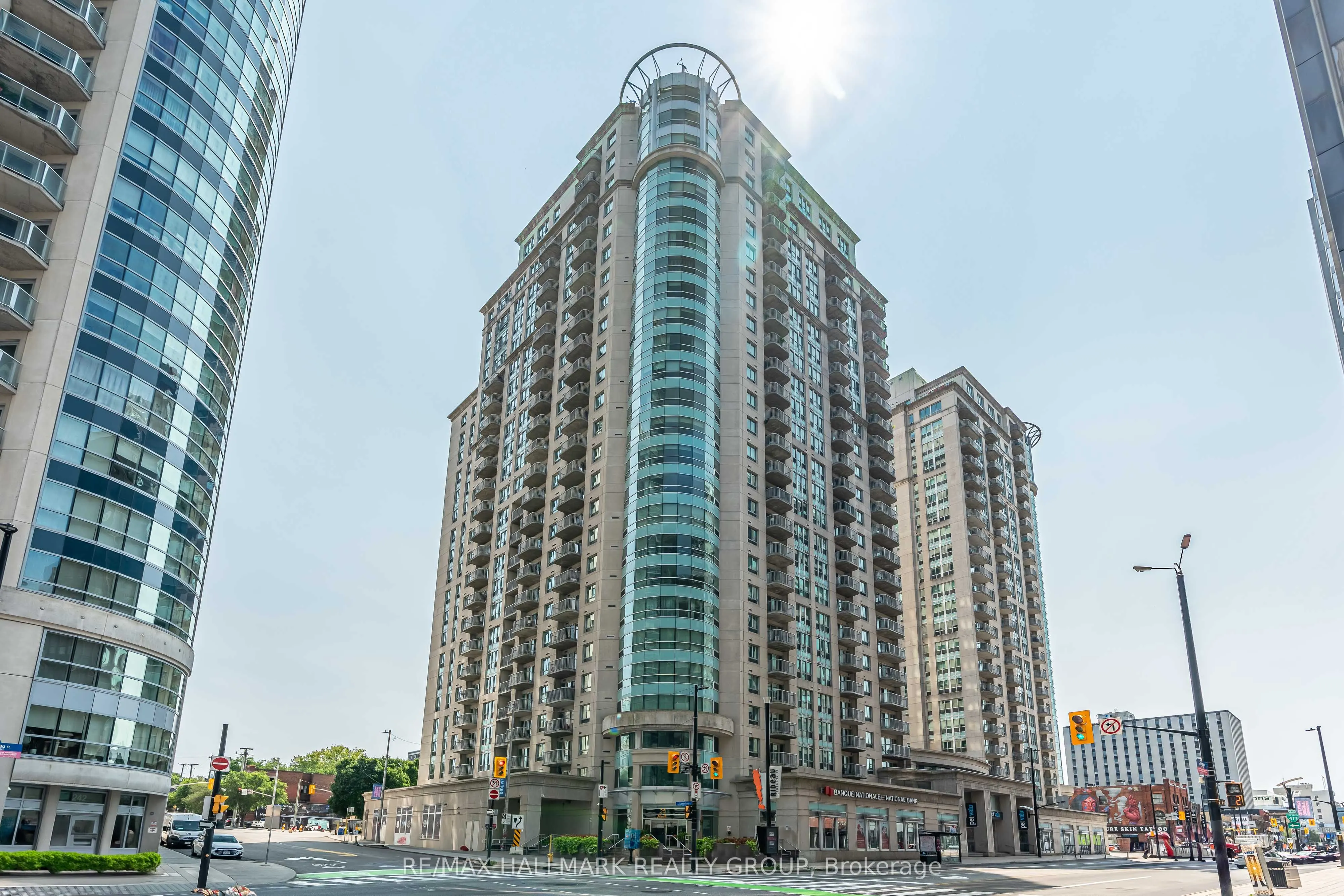234 Rideau Street, #1907