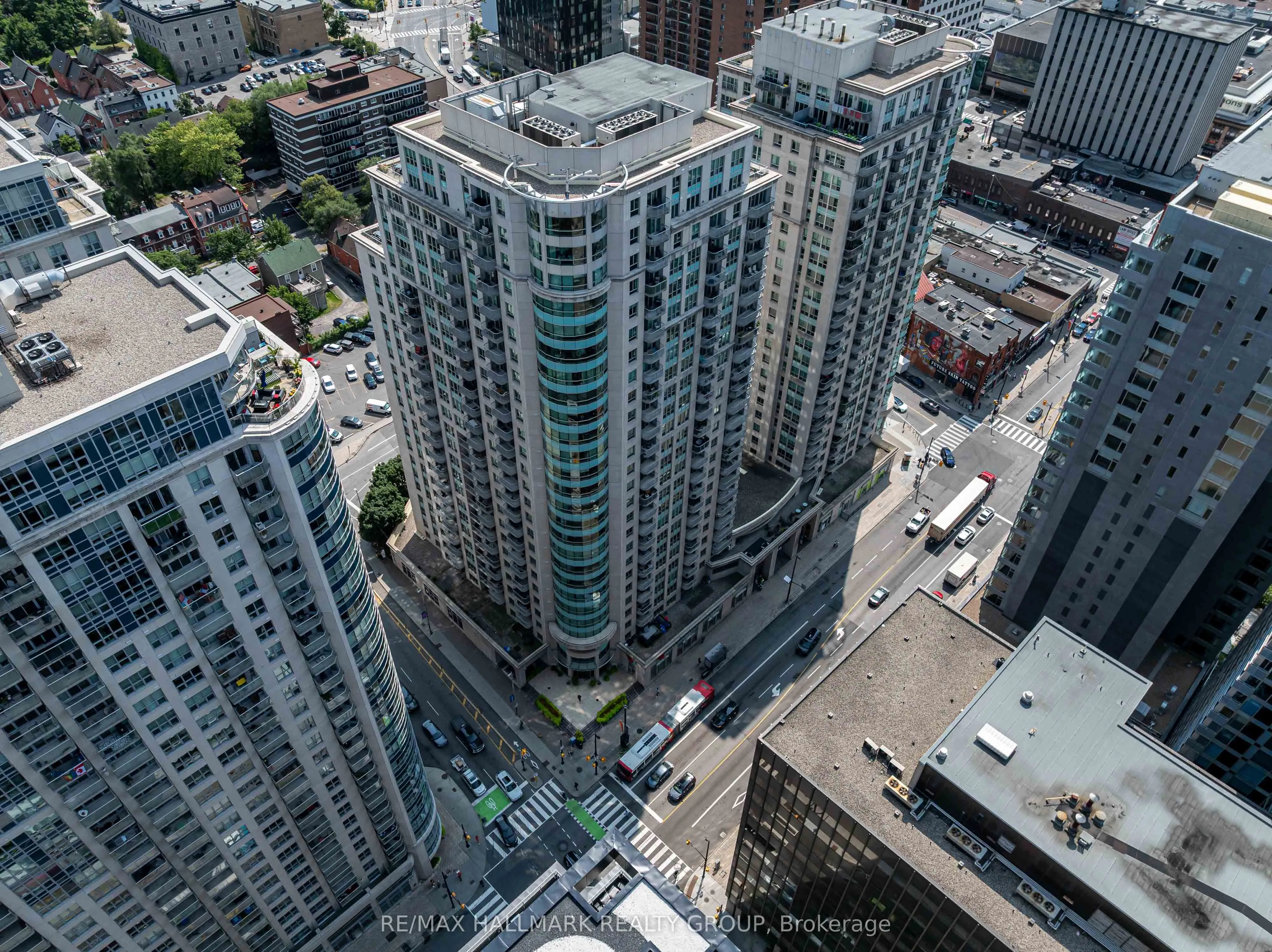 234 Rideau Street, #1907