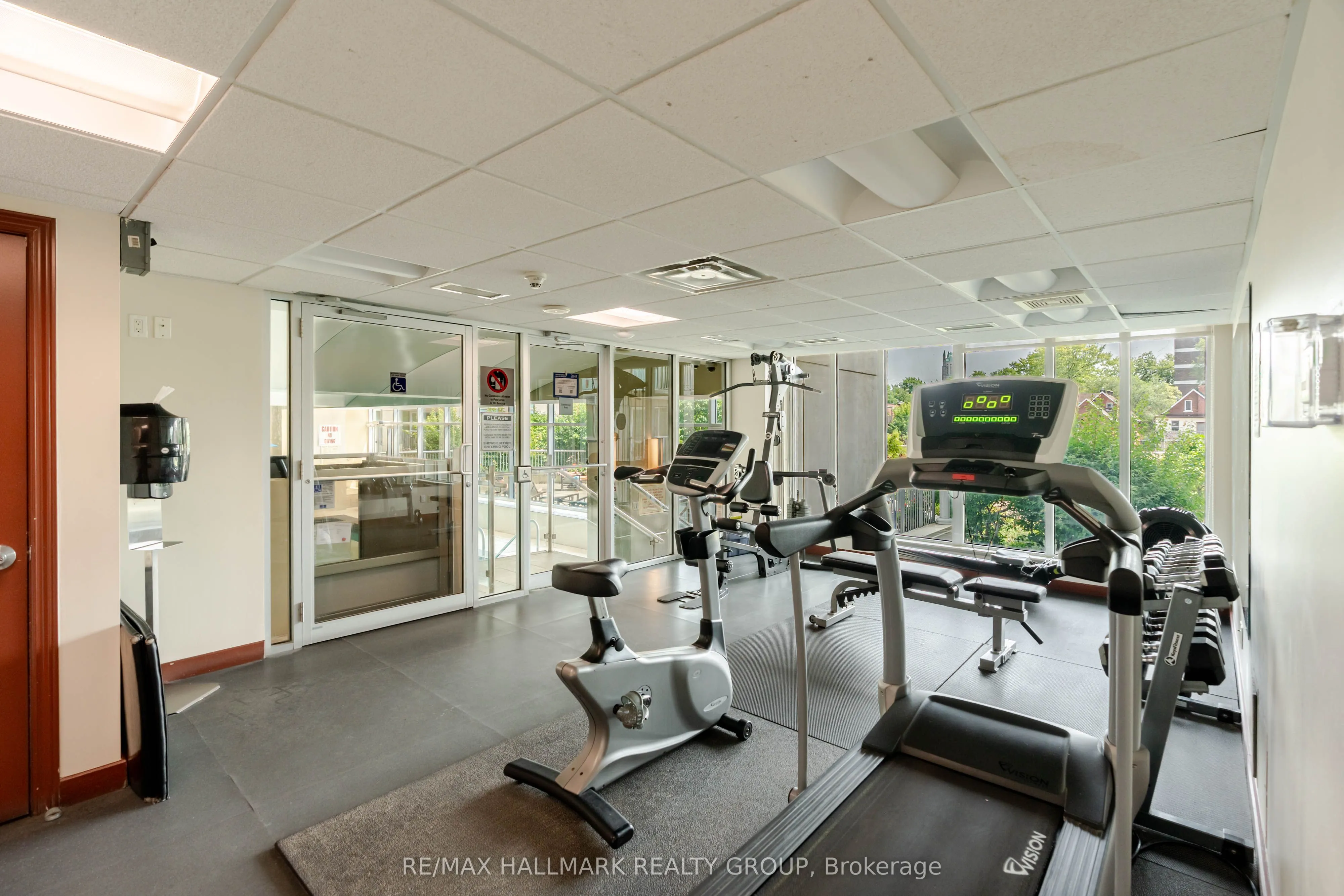 234 Rideau Street, #1907