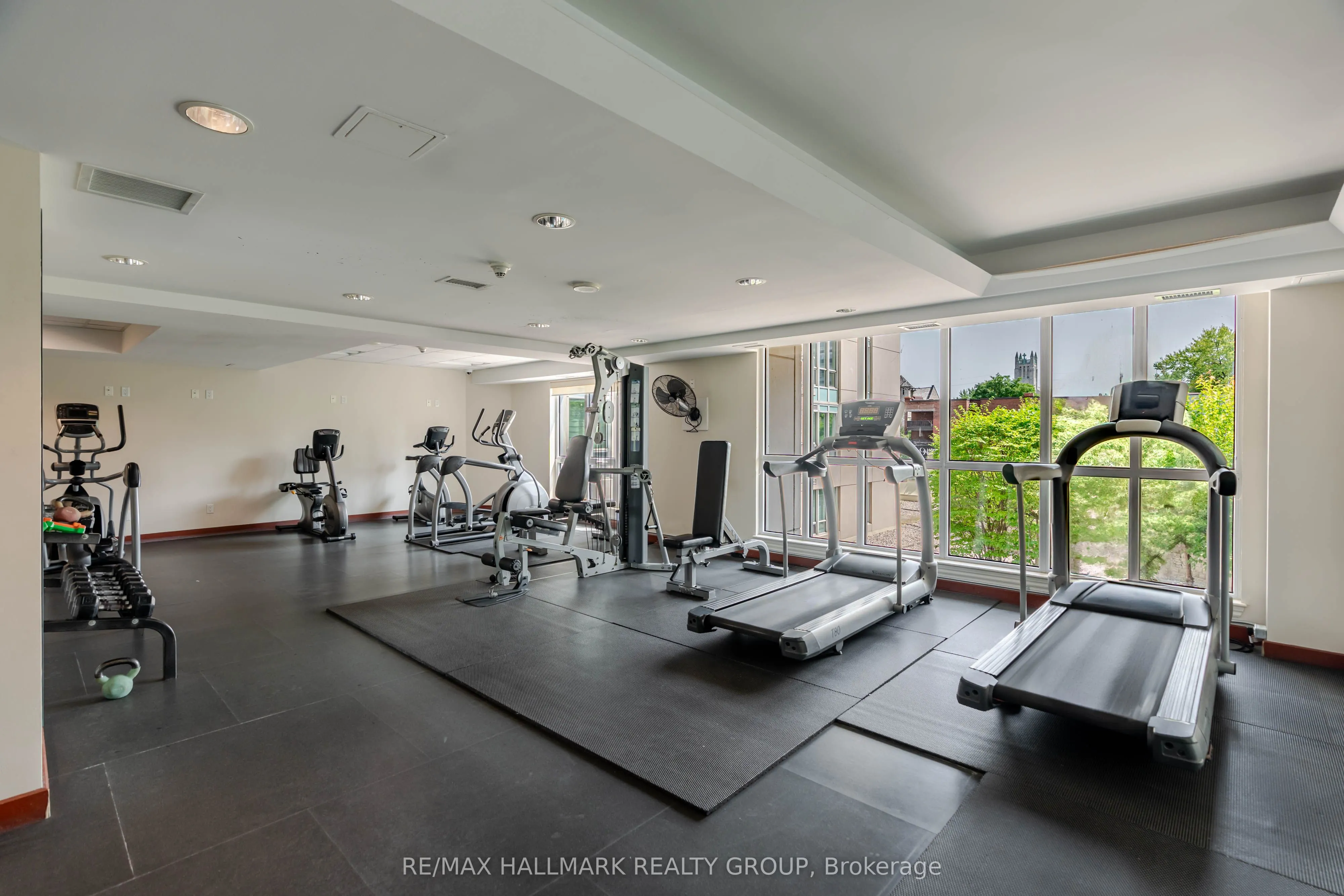 234 Rideau Street, #1907