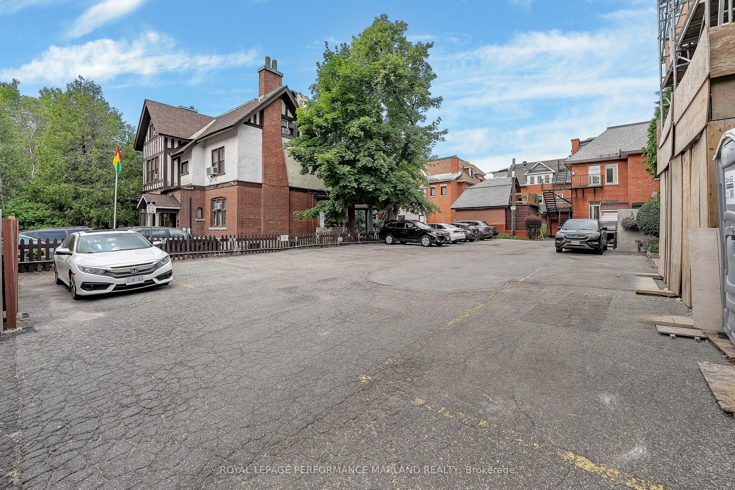 244 Charlotte Street, #8