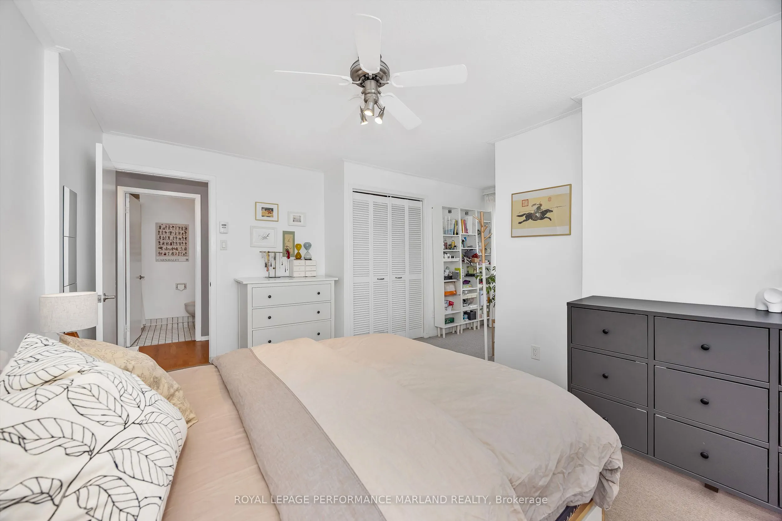 244 Charlotte Street, #8