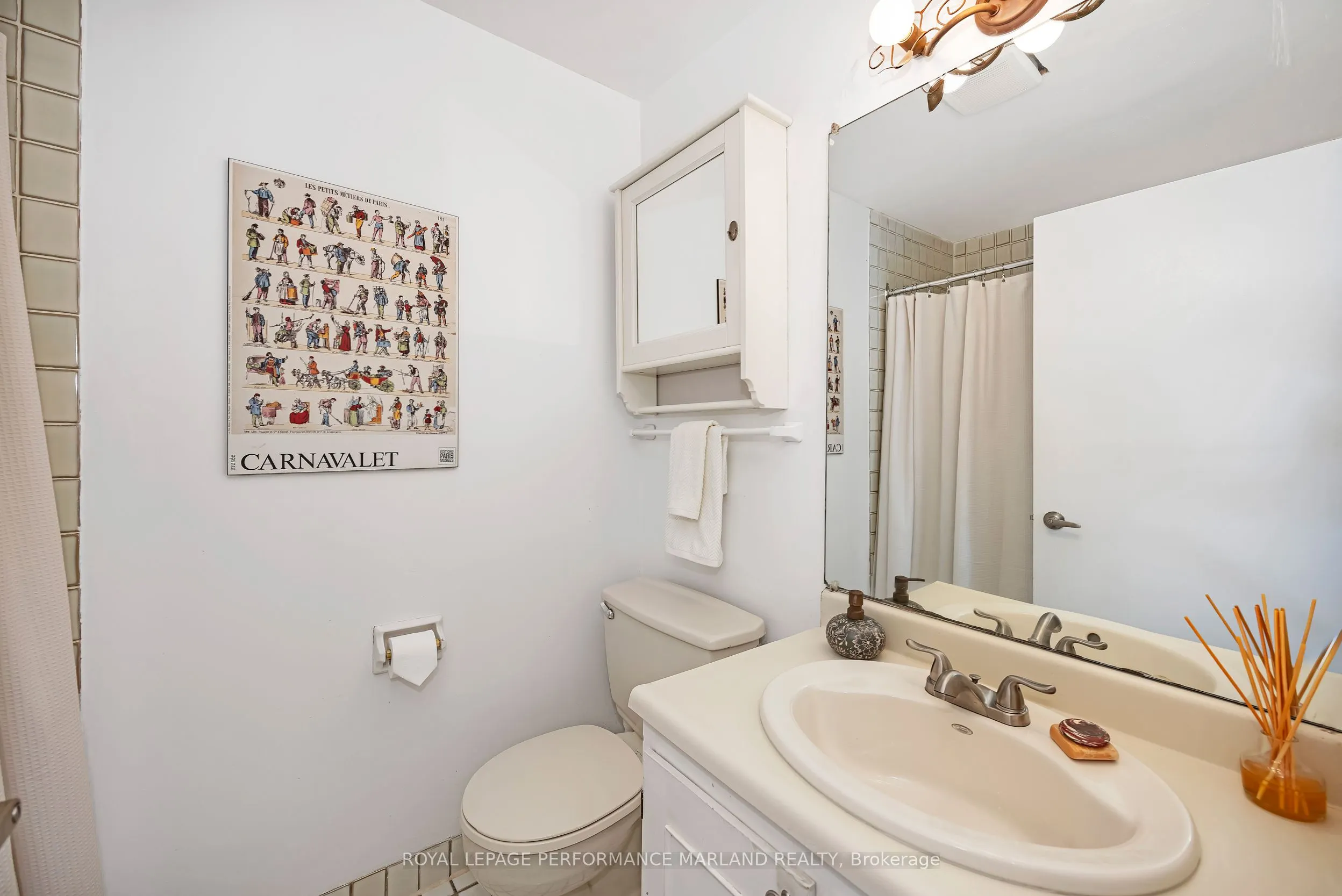 244 Charlotte Street, #8