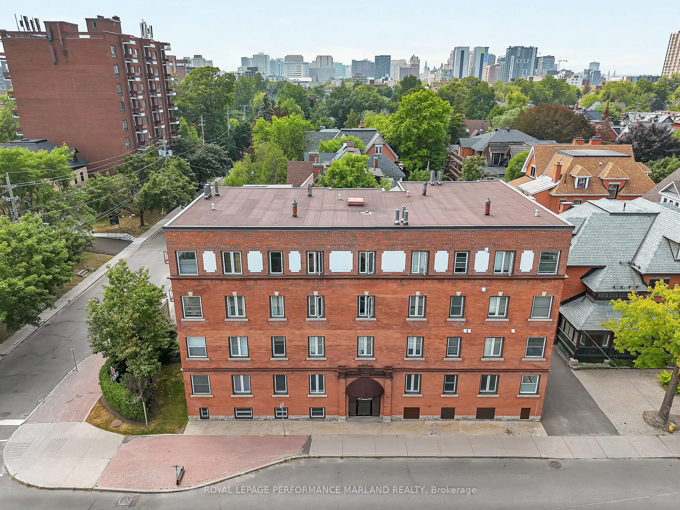 244 Charlotte Street, #8