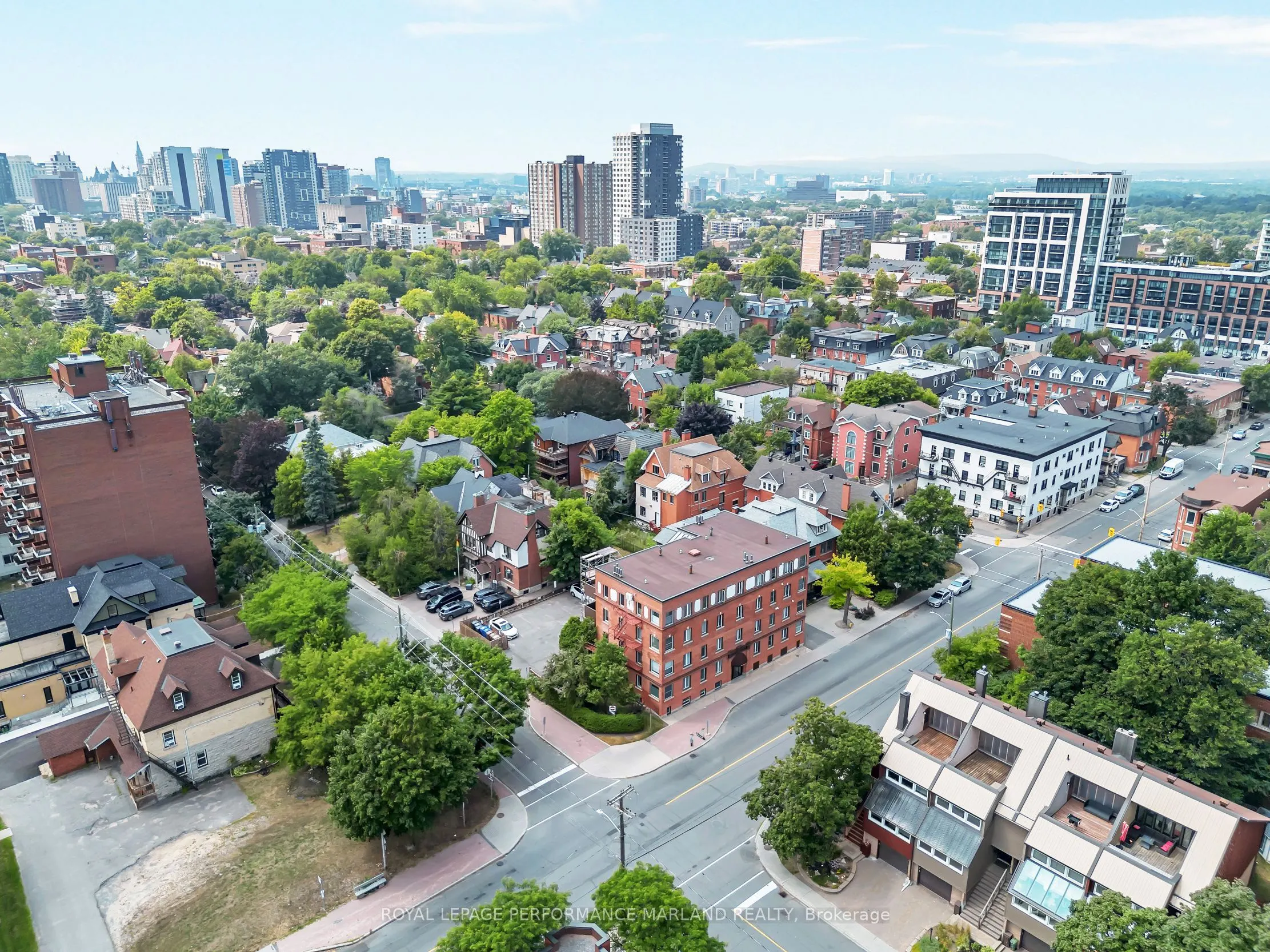 244 Charlotte Street, #8