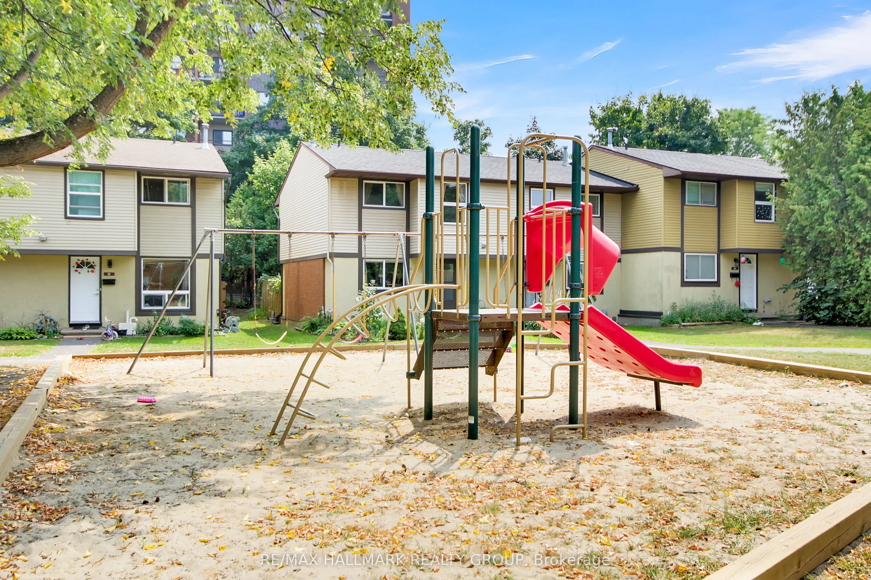 2570 SOUTHVALE Crescent, #113