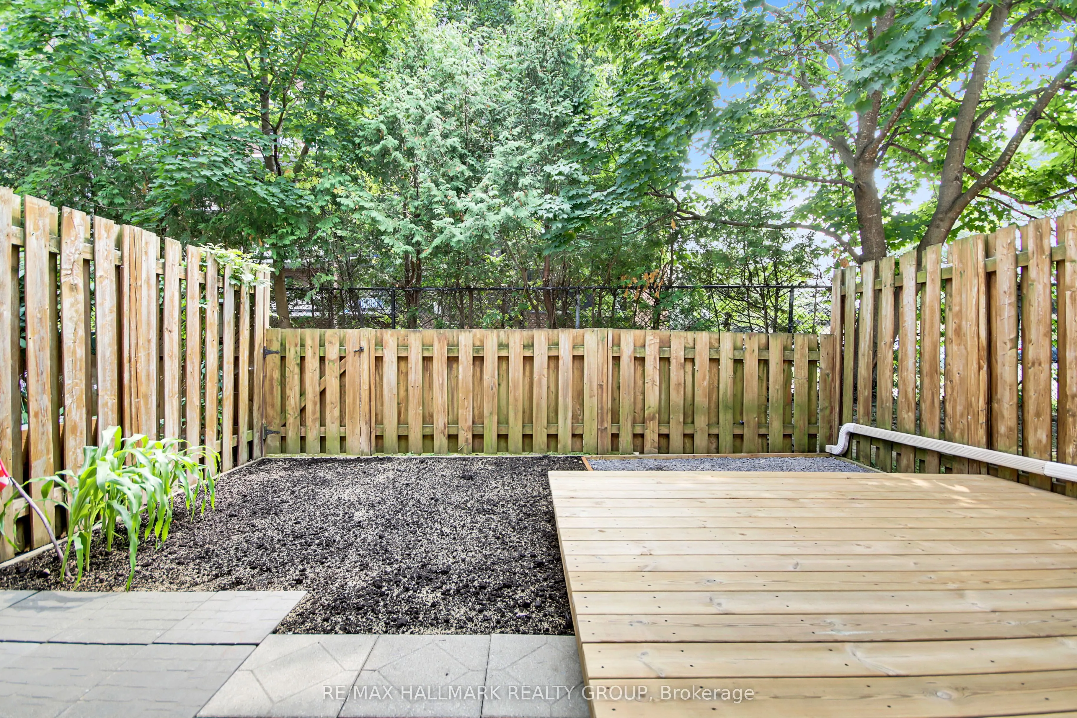 2570 SOUTHVALE Crescent, #113