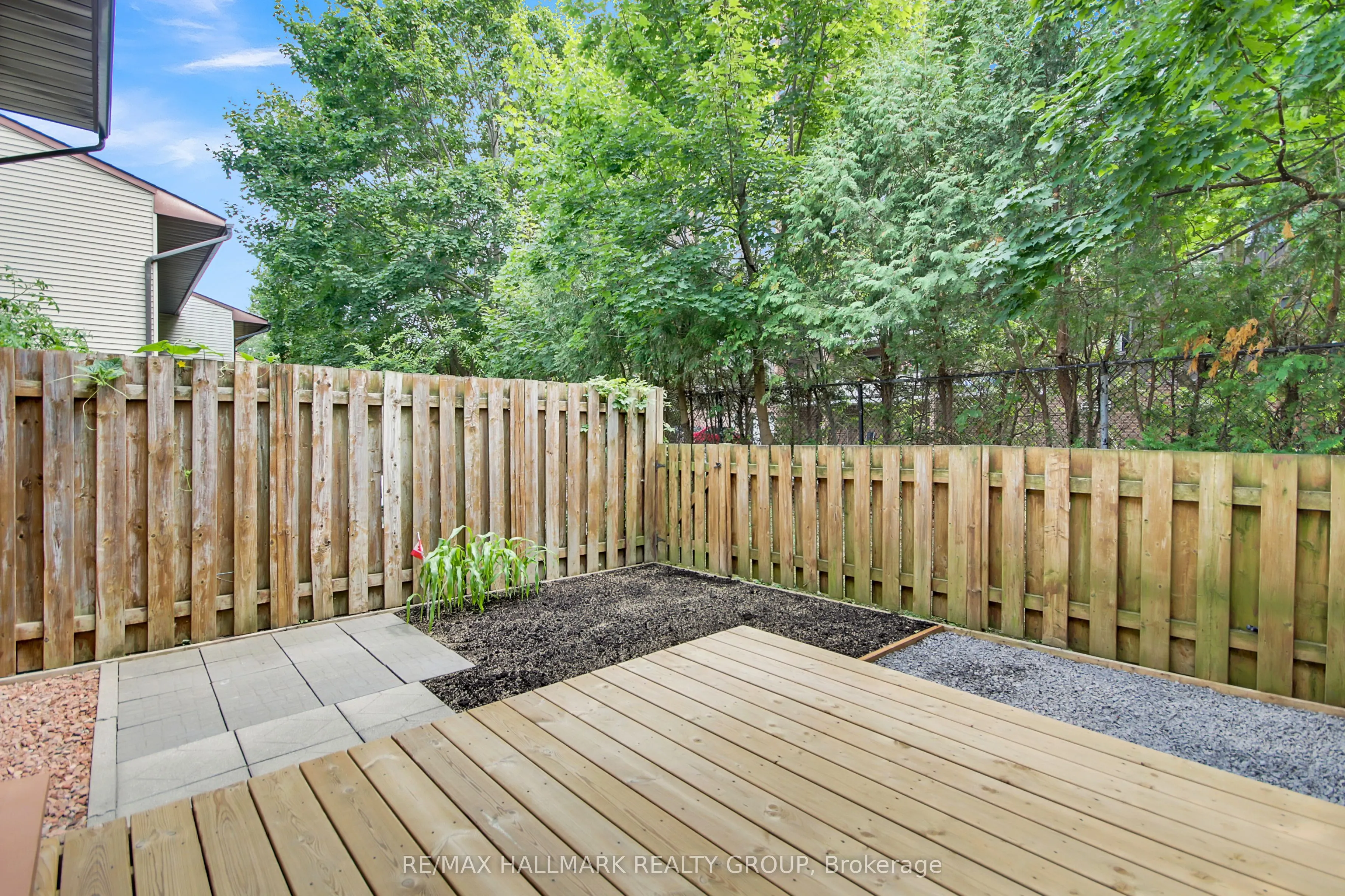 2570 SOUTHVALE Crescent, #113