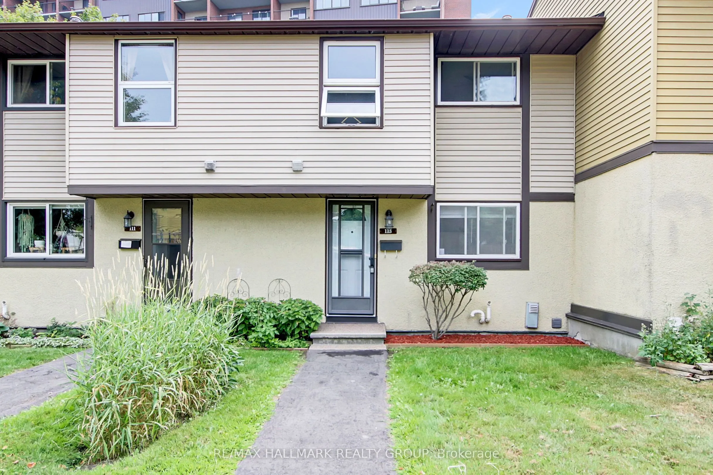 2570 SOUTHVALE Crescent, #113