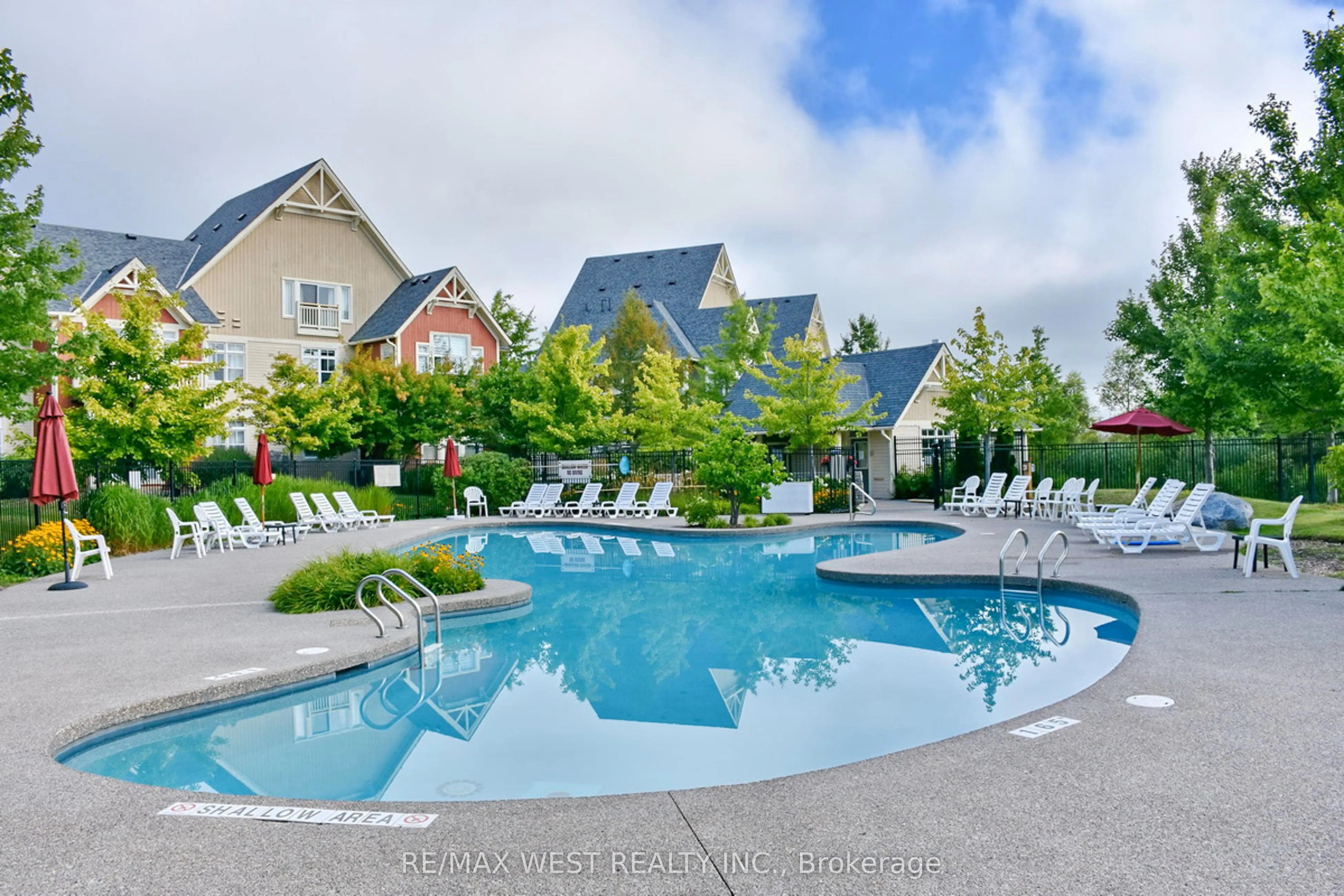 125 Fairway Court, #117