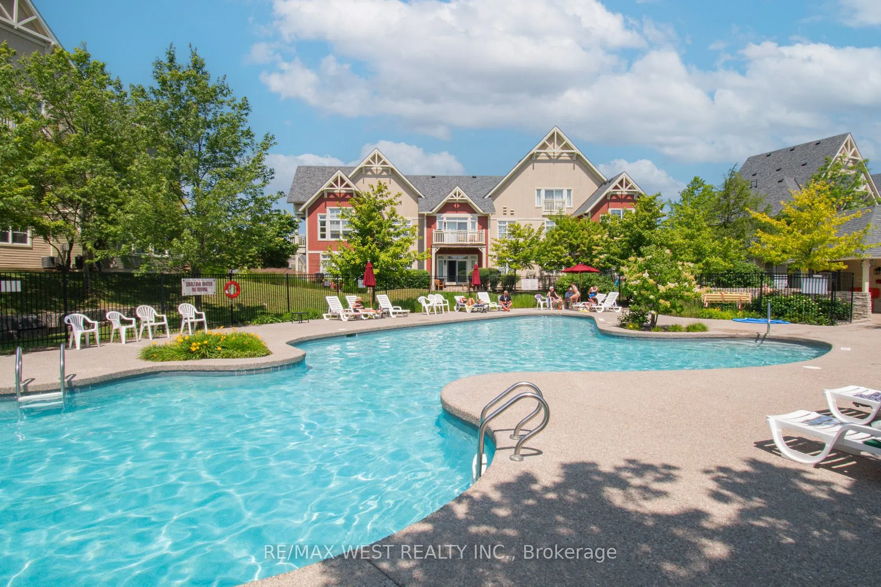 125 Fairway Court, #117