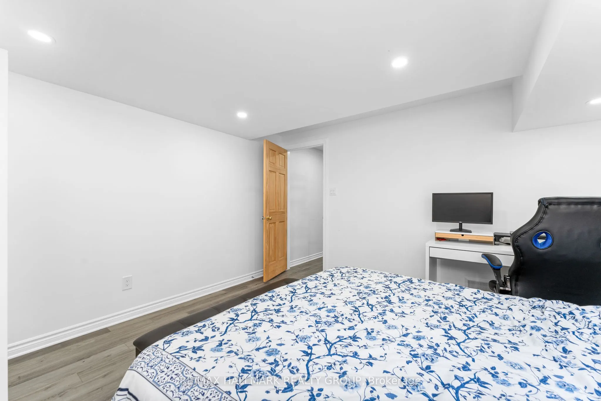 5732 Andrasi Crescent, #D