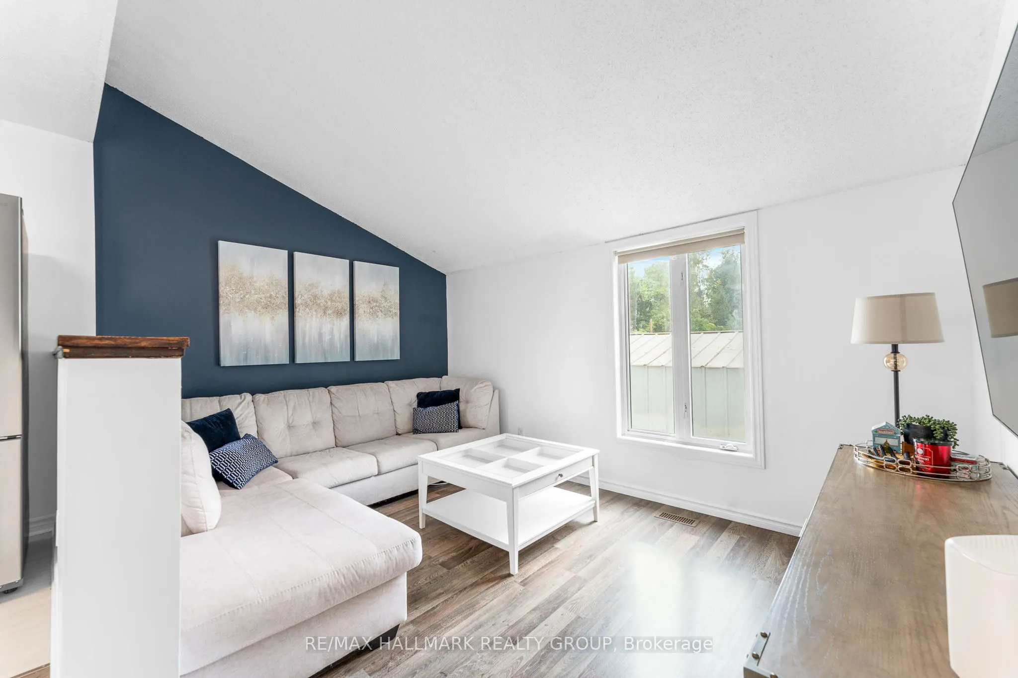 5732 Andrasi Crescent, #D