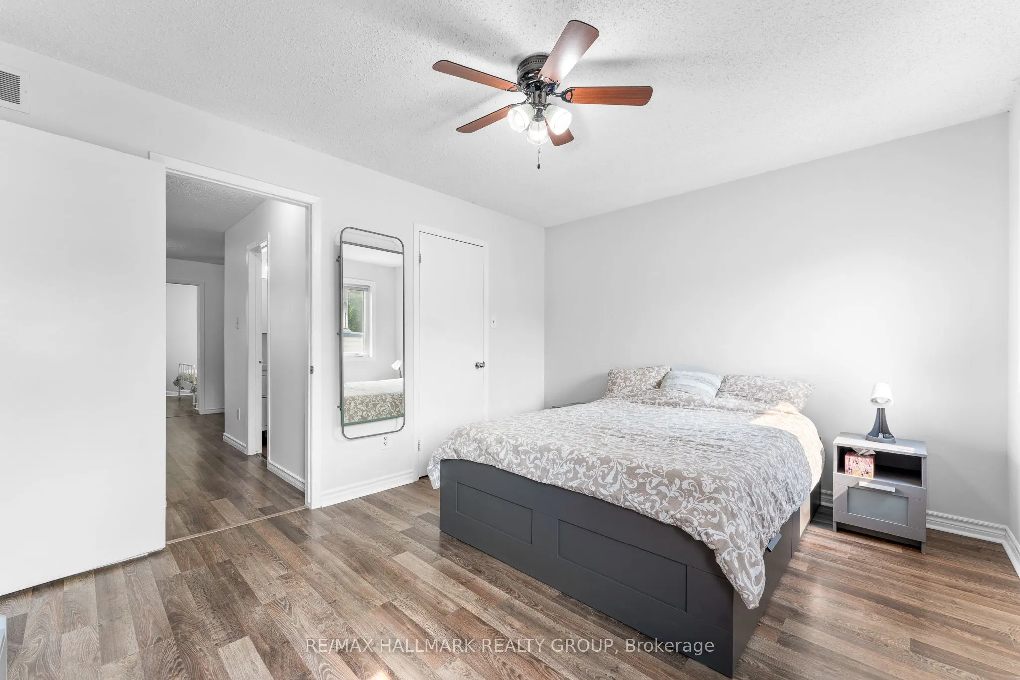 5732 Andrasi Crescent, #D
