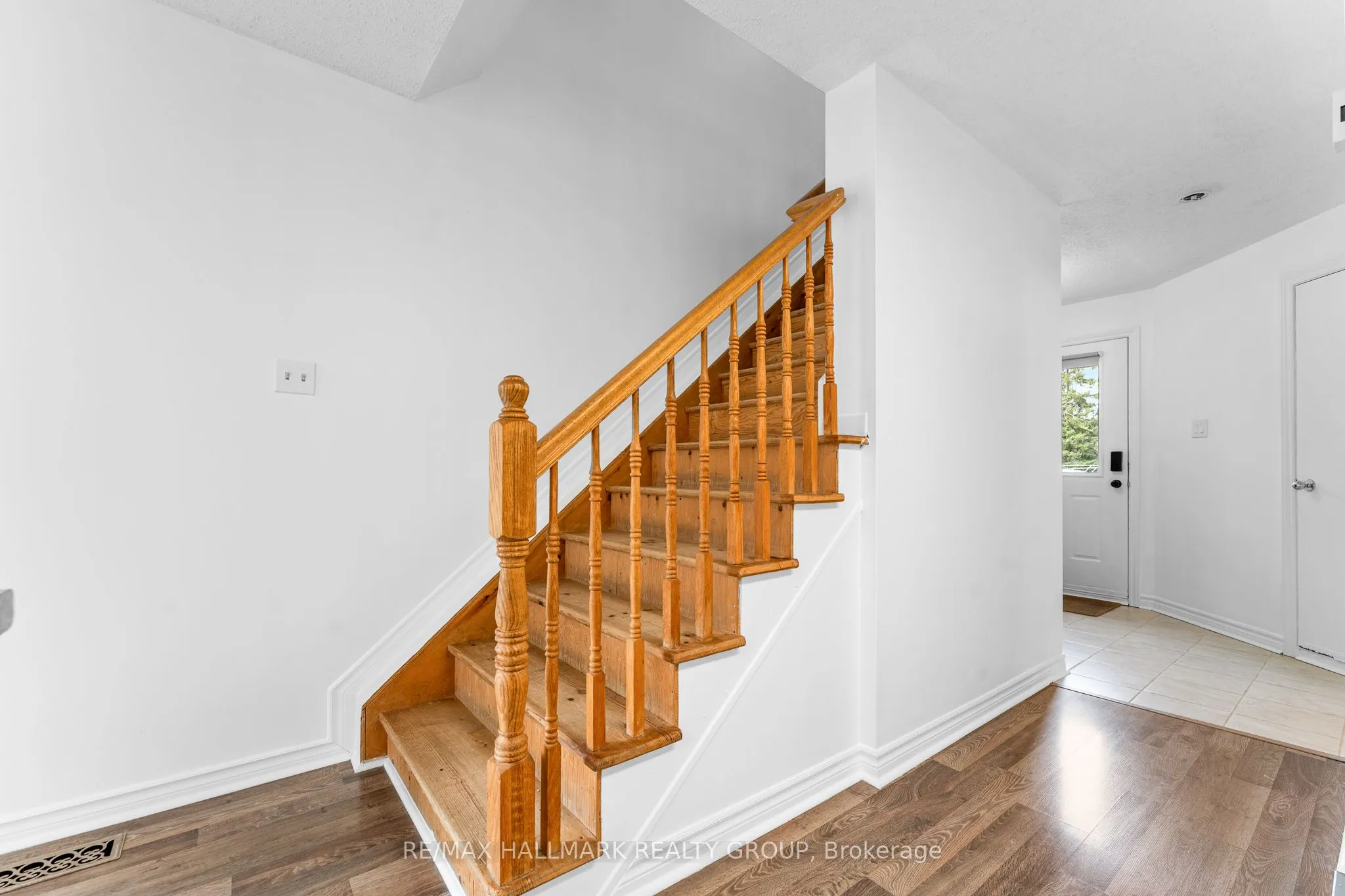 5732 Andrasi Crescent, #D