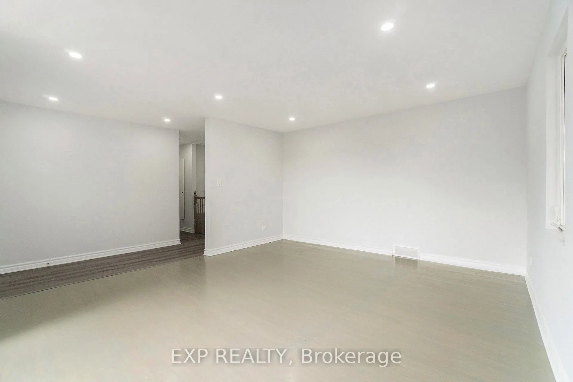 3854 Prince Of Wales Drive