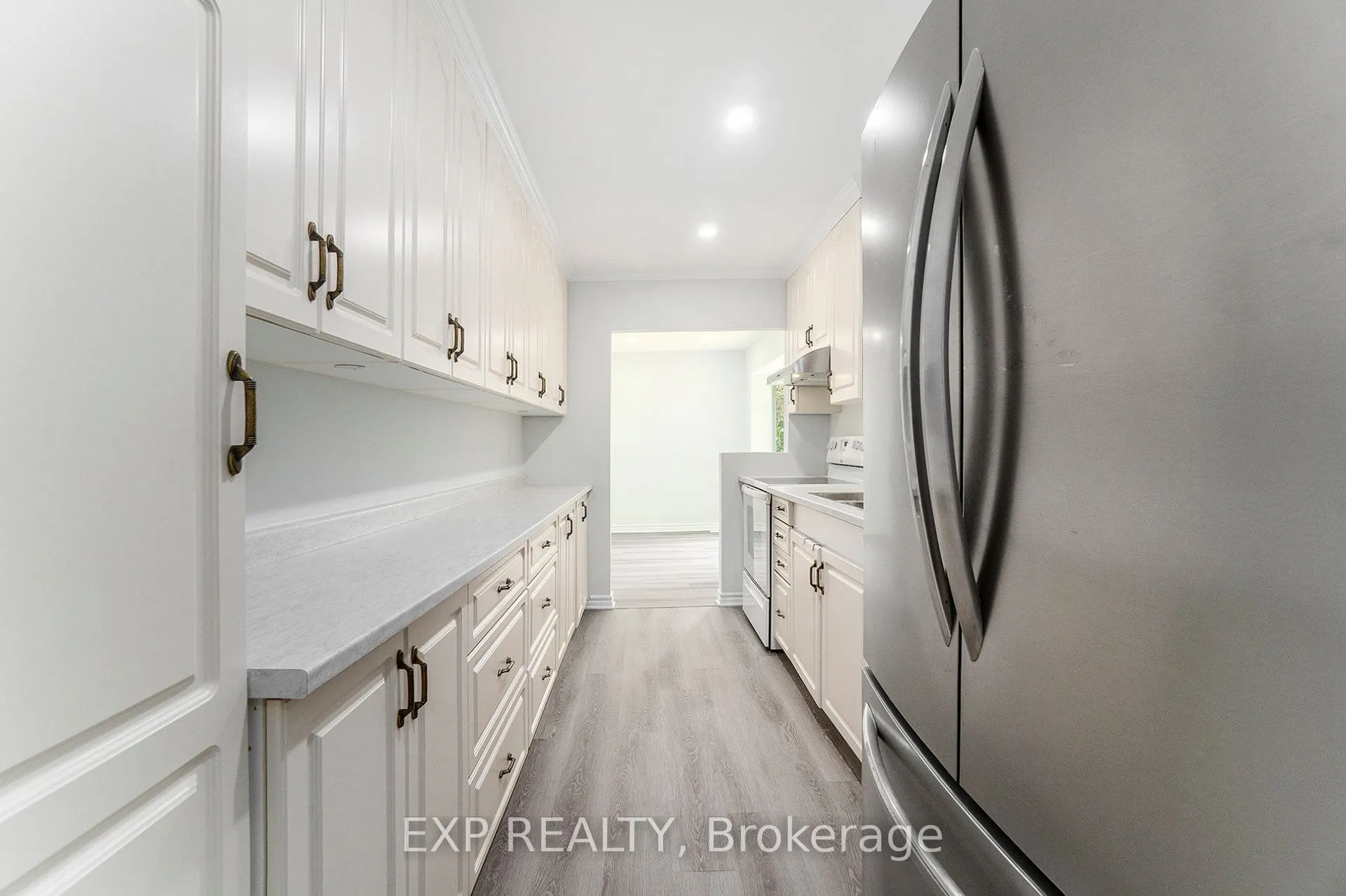 3854 Prince Of Wales Drive