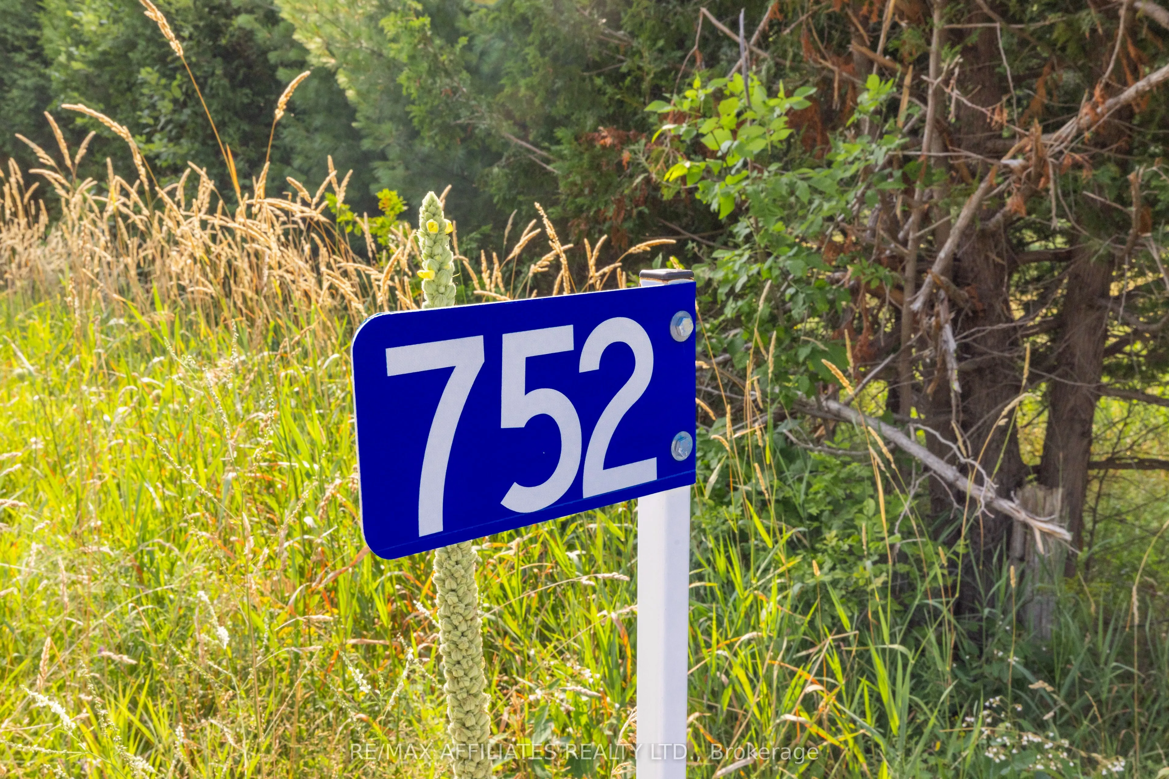 752 Bennett Lake Road