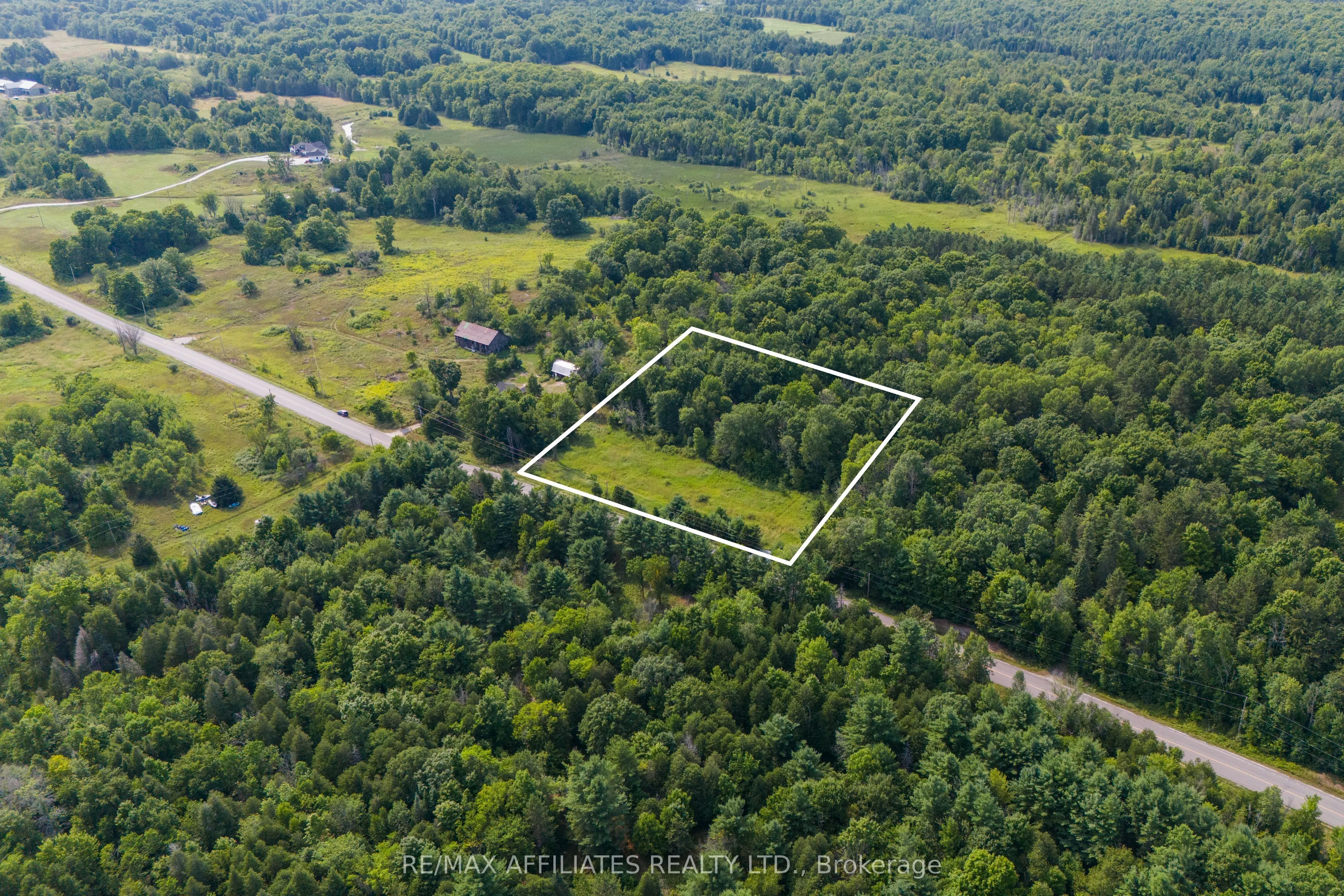 752 Bennett Lake Road