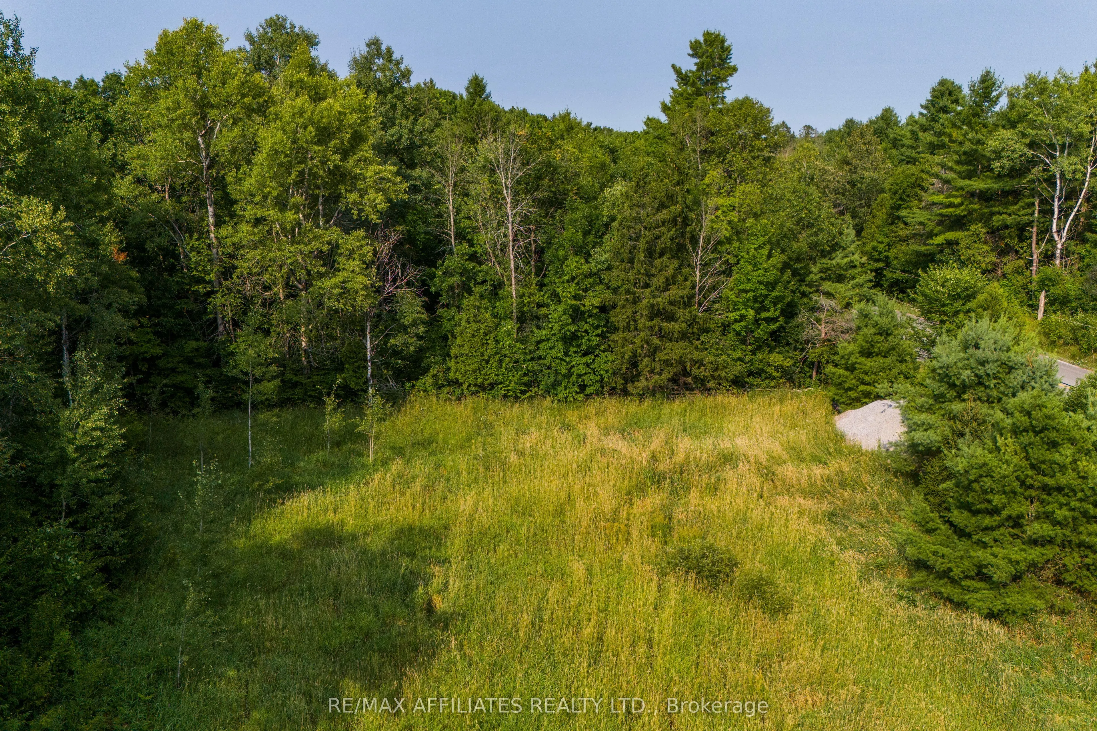 752 Bennett Lake Road
