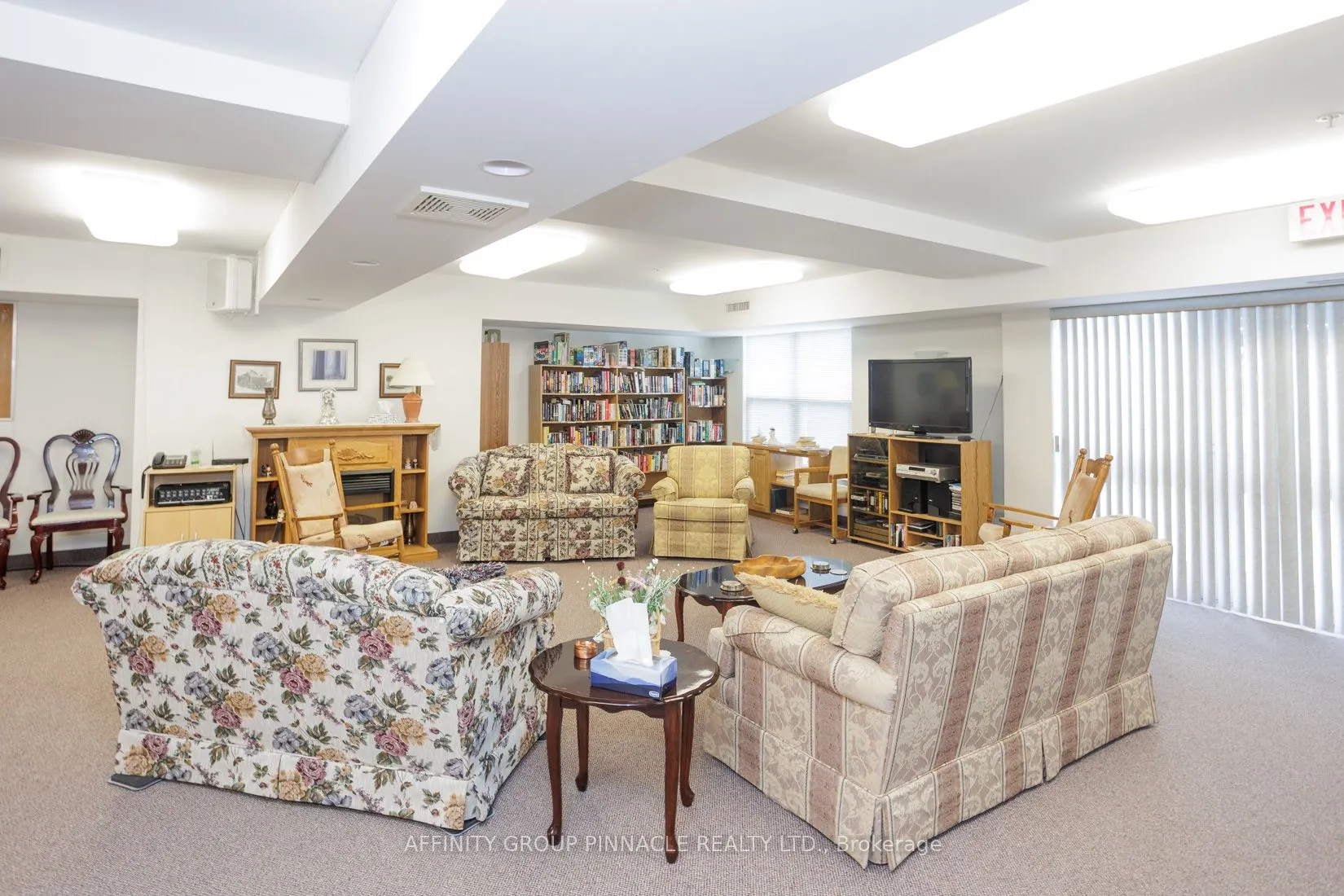 8 Huron Street, #312