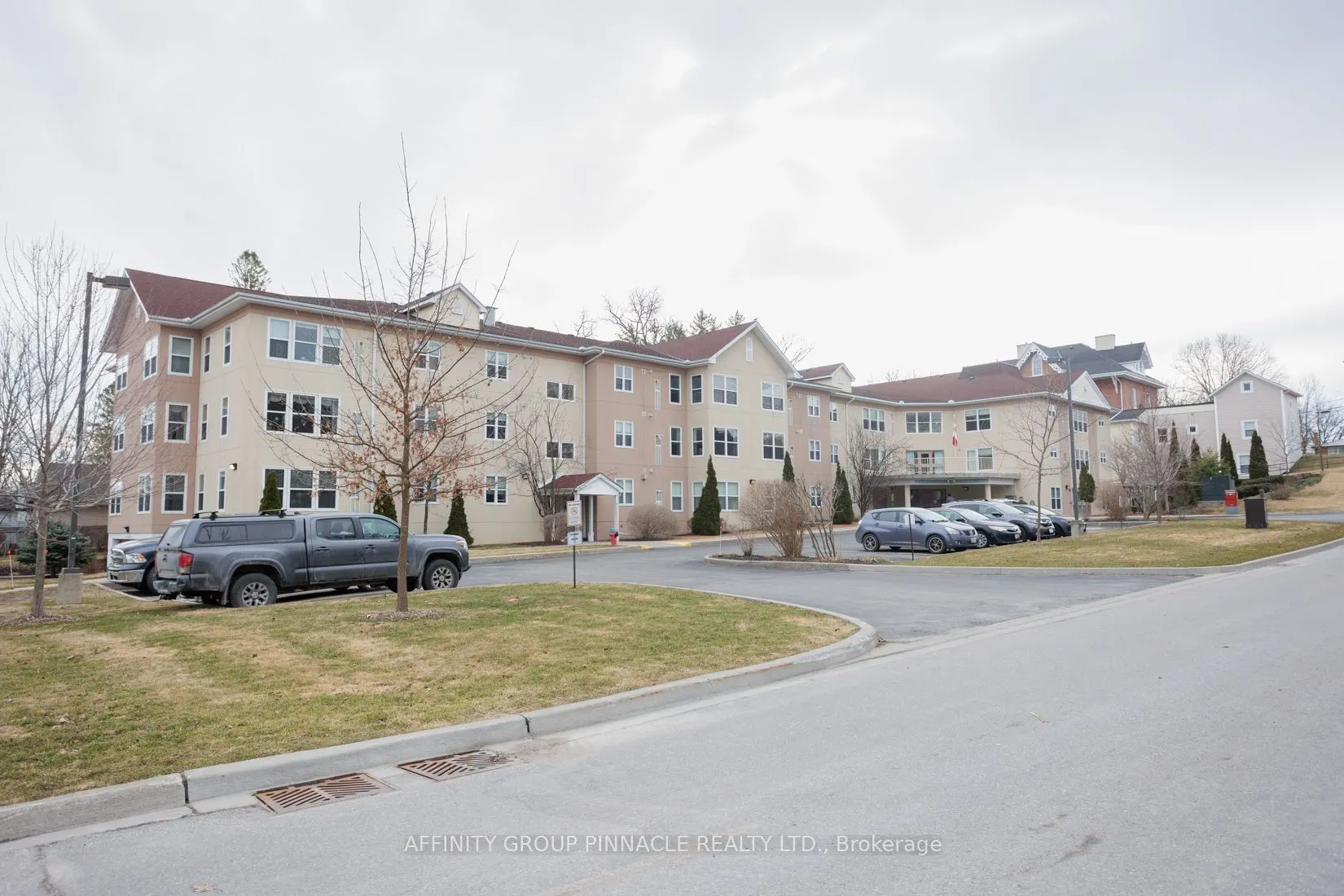 8 Huron Street, #312