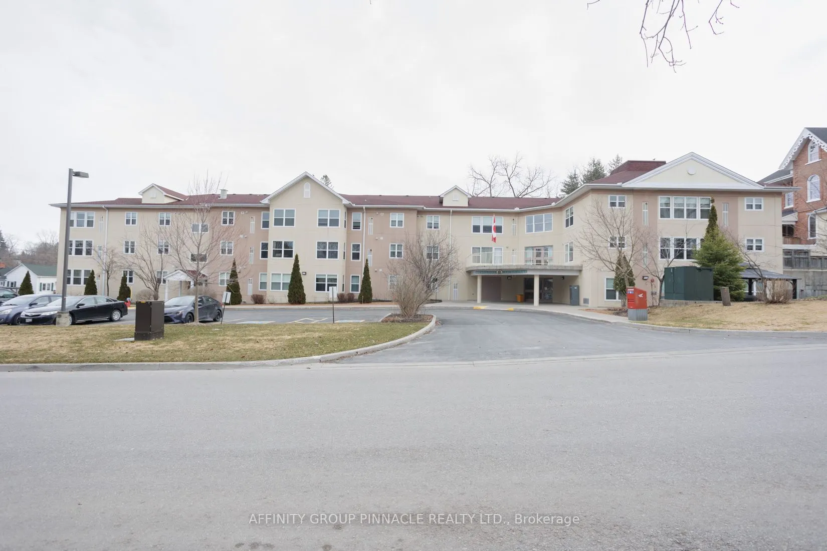 8 Huron Street, #312