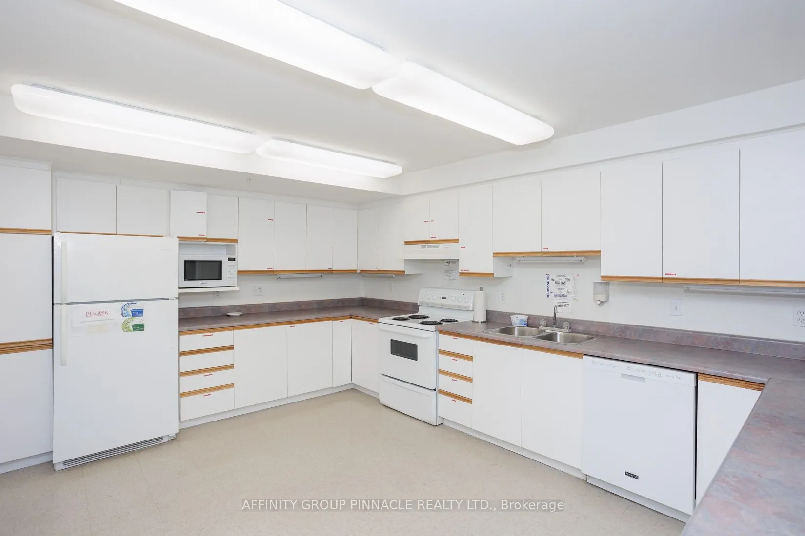 8 Huron Street, #312